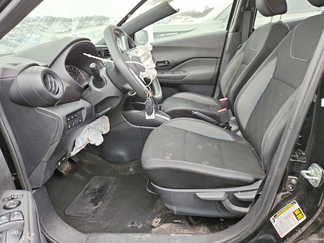 2020 NISSAN KICKS S photo 7