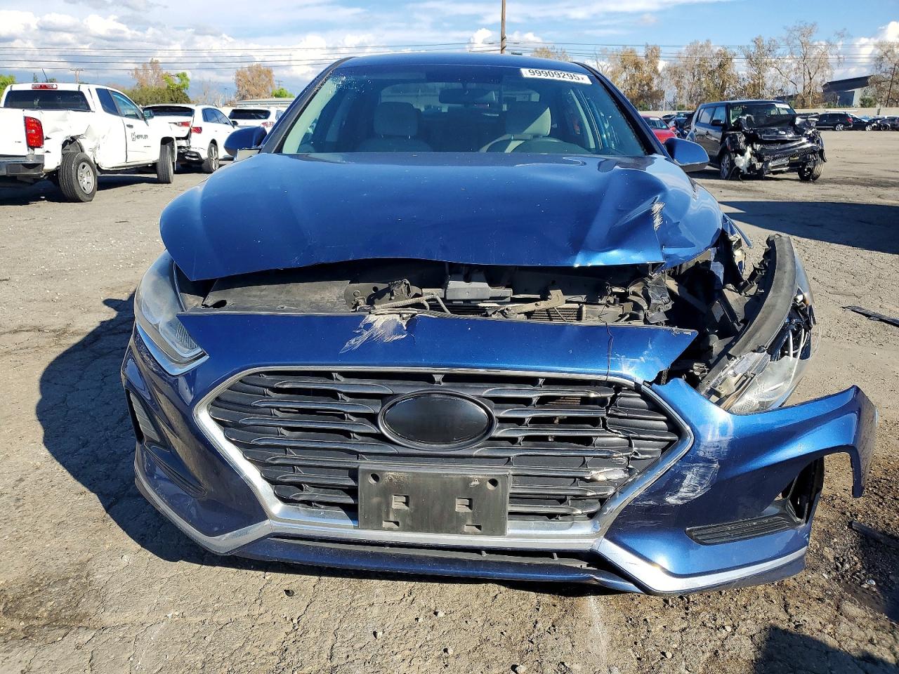 2018 HYUNDAI SONATA SE photo 5