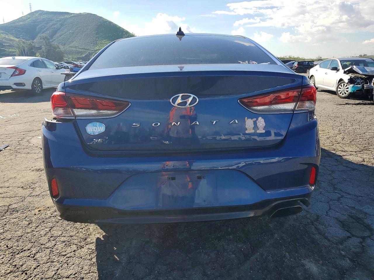2018 HYUNDAI SONATA SE photo 6