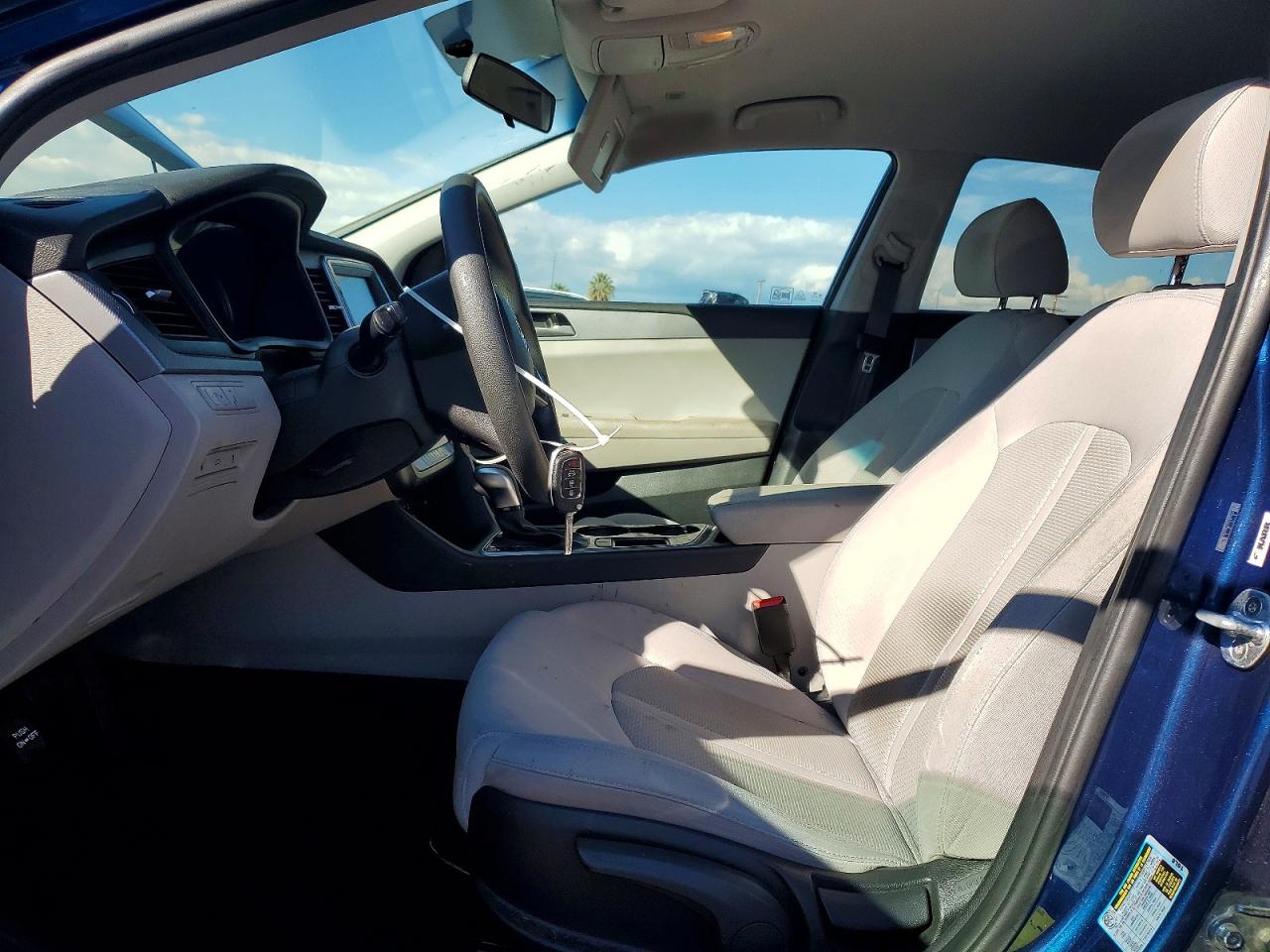 2018 HYUNDAI SONATA SE photo 7