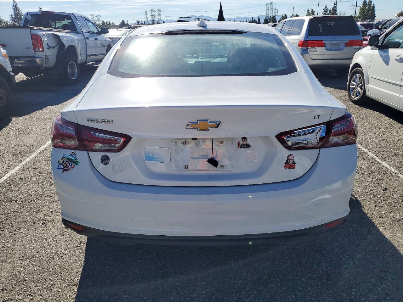 2021 CHEVROLET MALIBU LT photo 6