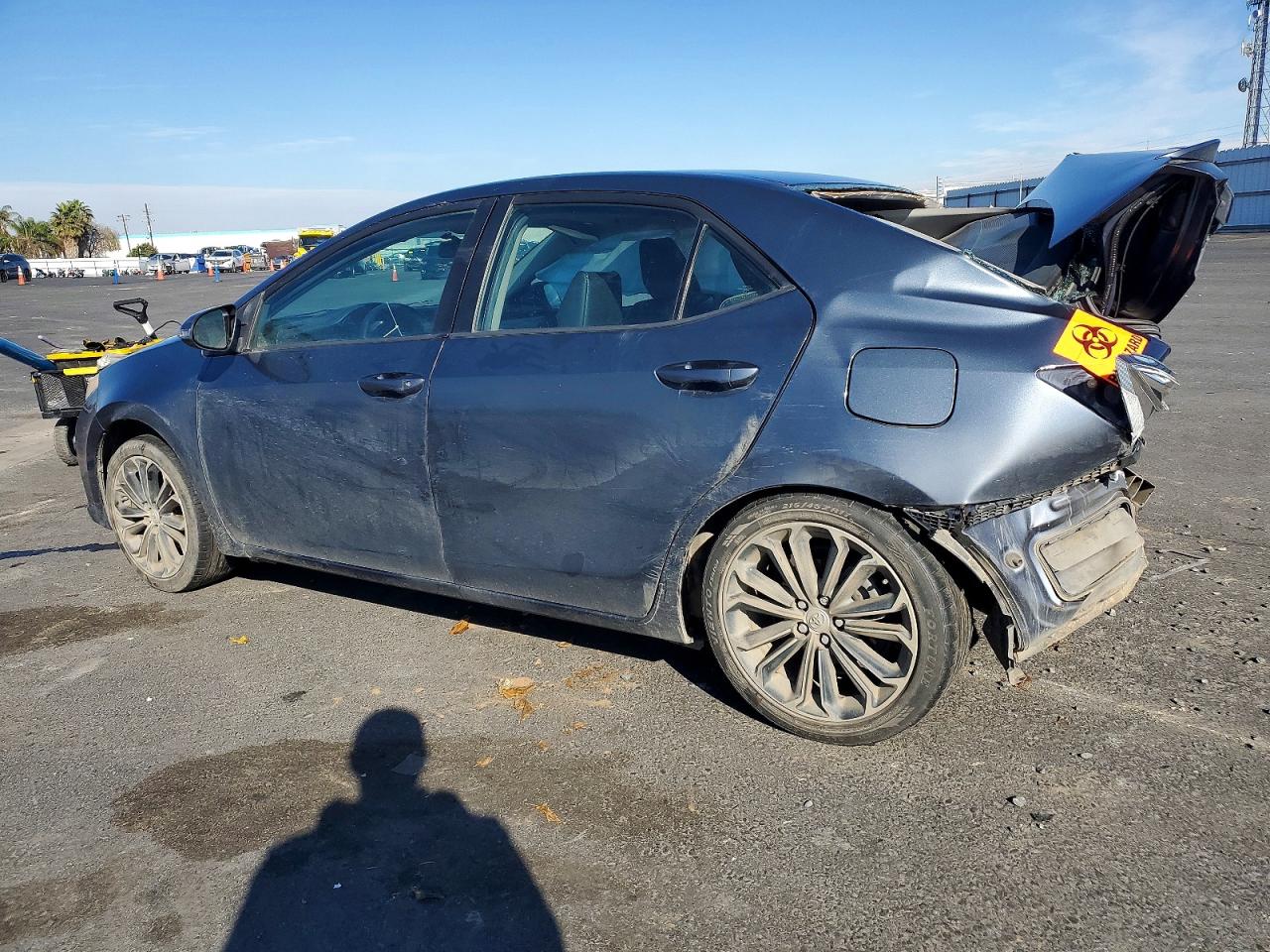 2014 TOYOTA COROLLA L photo 2