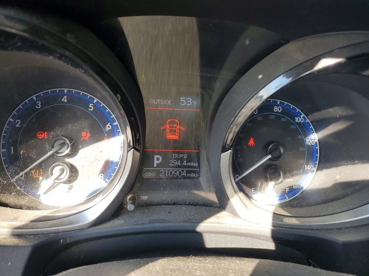 2014 TOYOTA COROLLA L photo 9