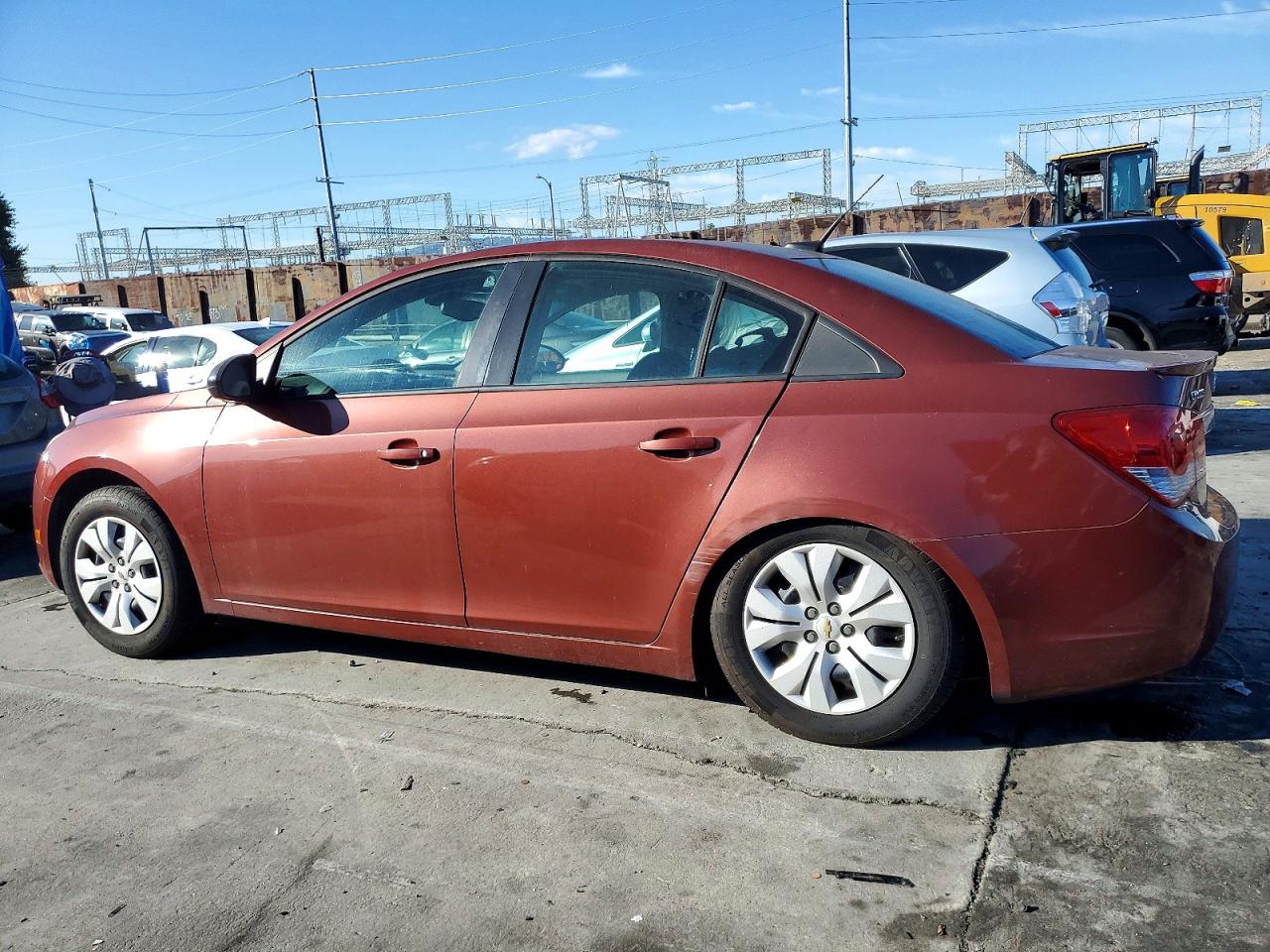 2013 CHEVROLET CRUZE LS photo 2