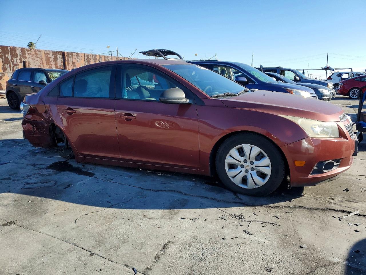 2013 CHEVROLET CRUZE LS photo 4