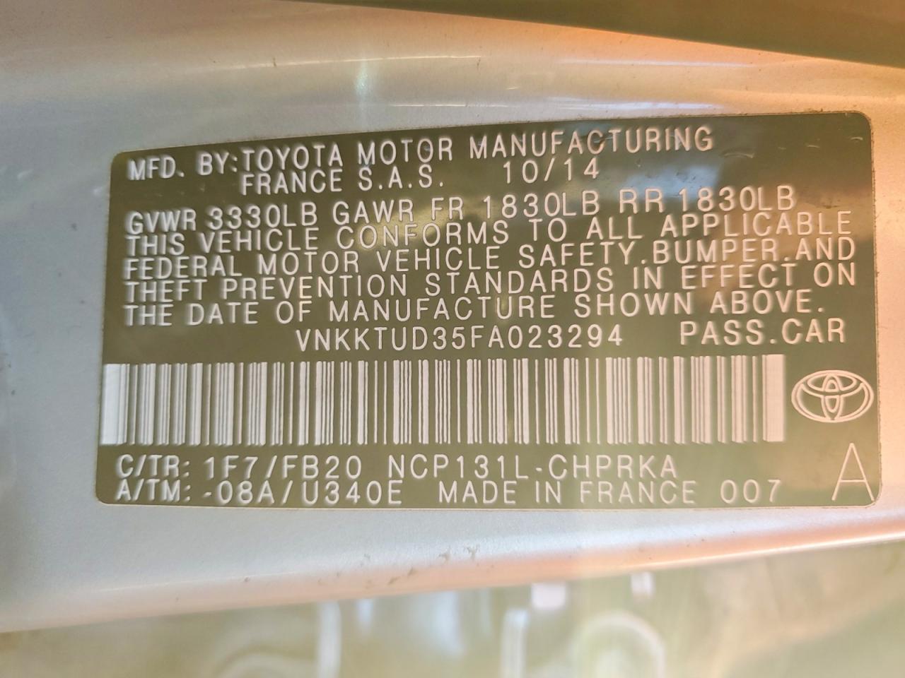 2015 TOYOTA YARIS photo 12