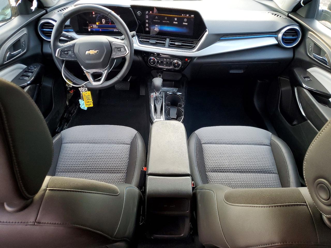 2025 CHEVROLET TRAX 1LT photo 8