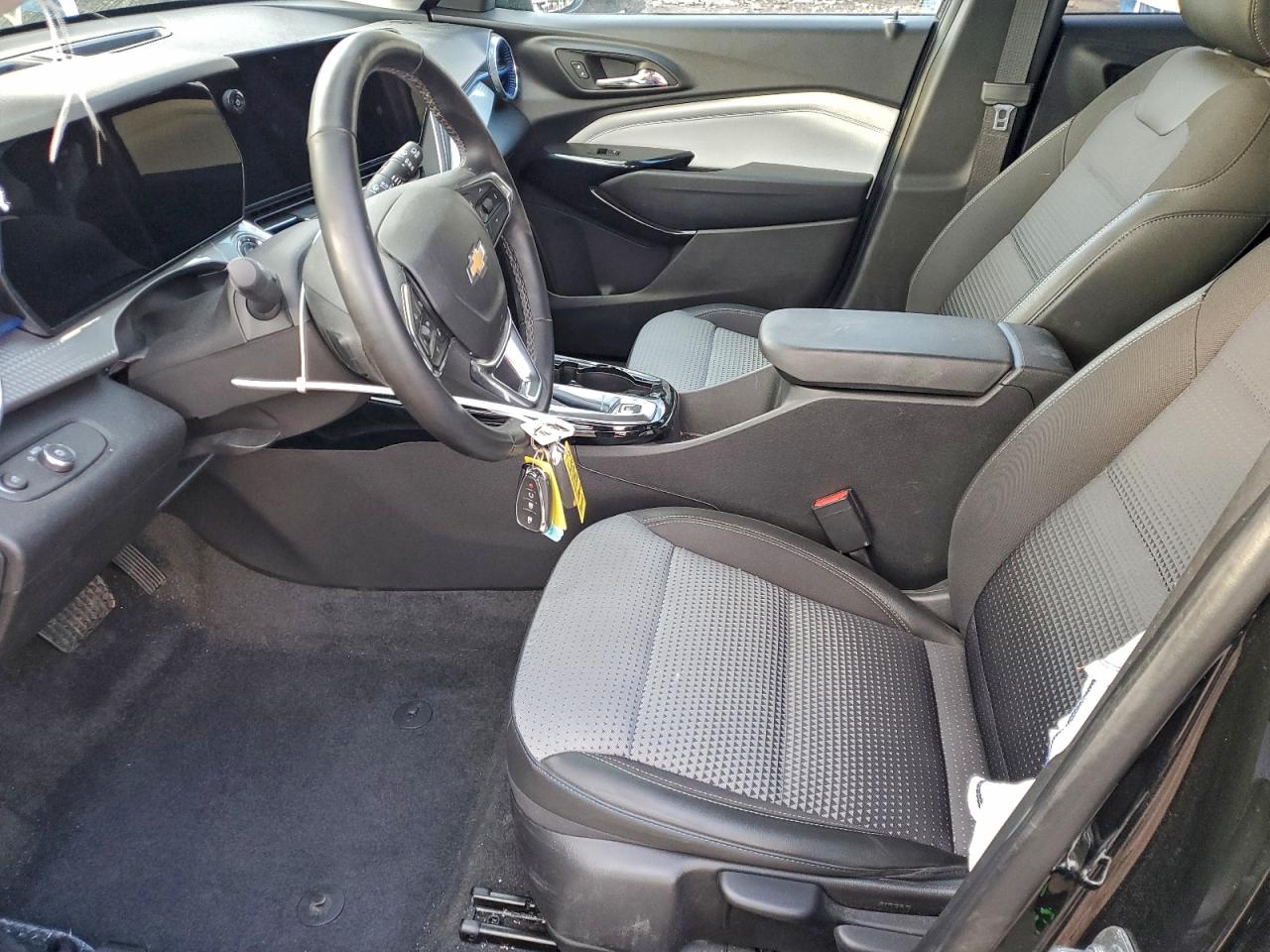 2025 CHEVROLET TRAX 1LT photo 7