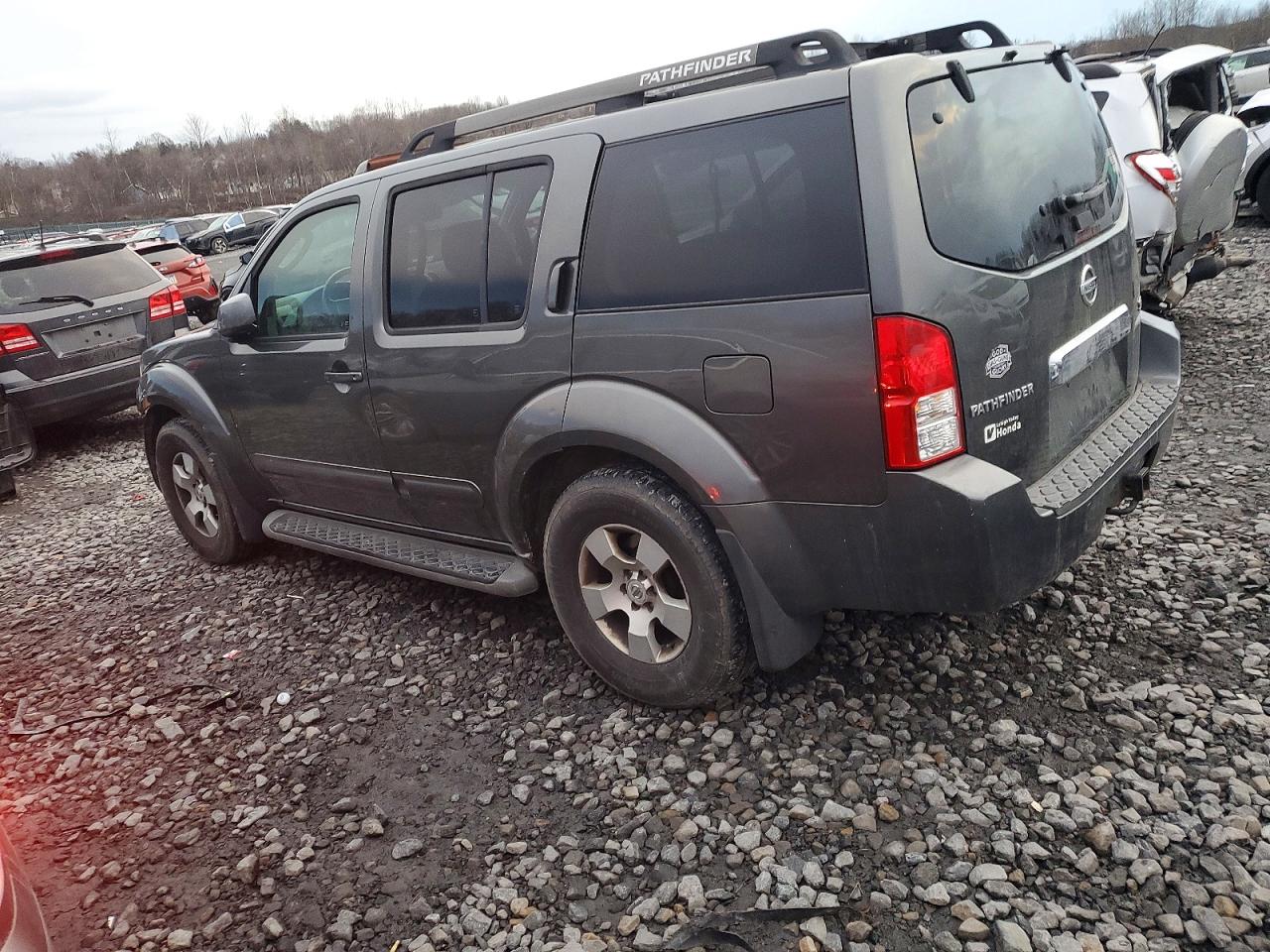 2007 NISSAN PATHFINDER LE photo 2
