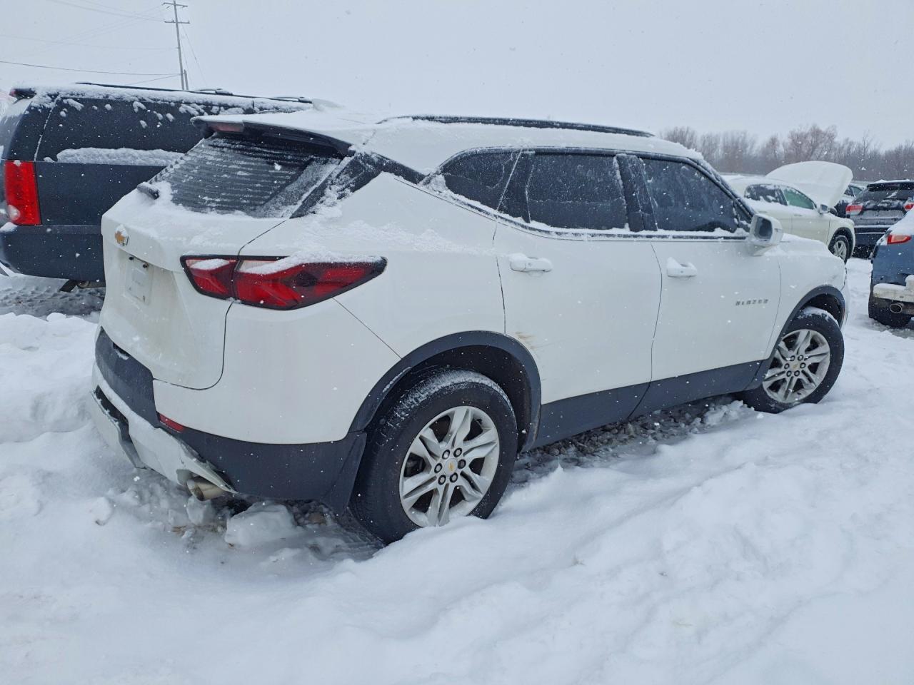 2020 CHEVROLET BLAZER 2LT photo 3