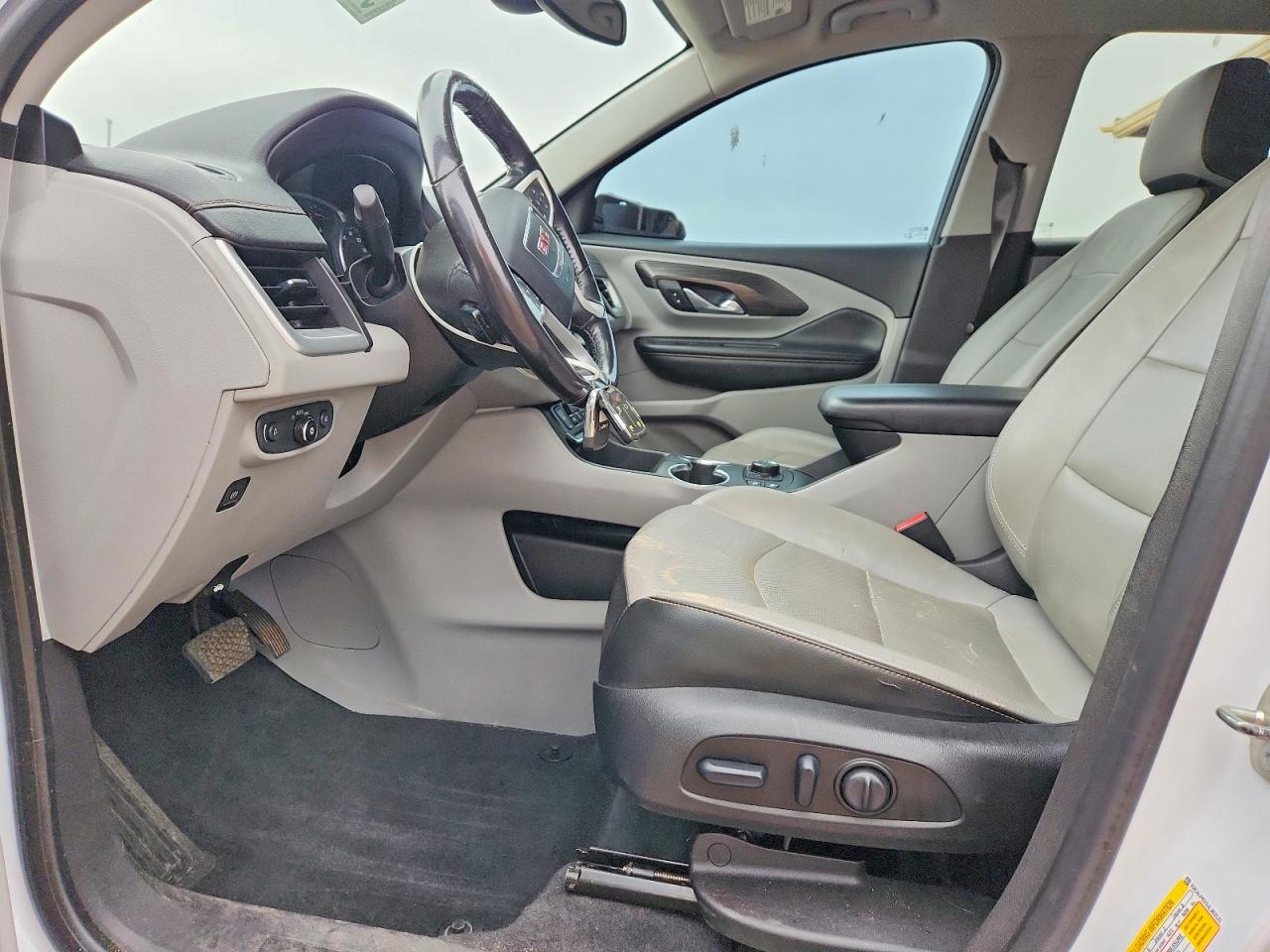 2018 GMC TERRAIN SLT photo 7