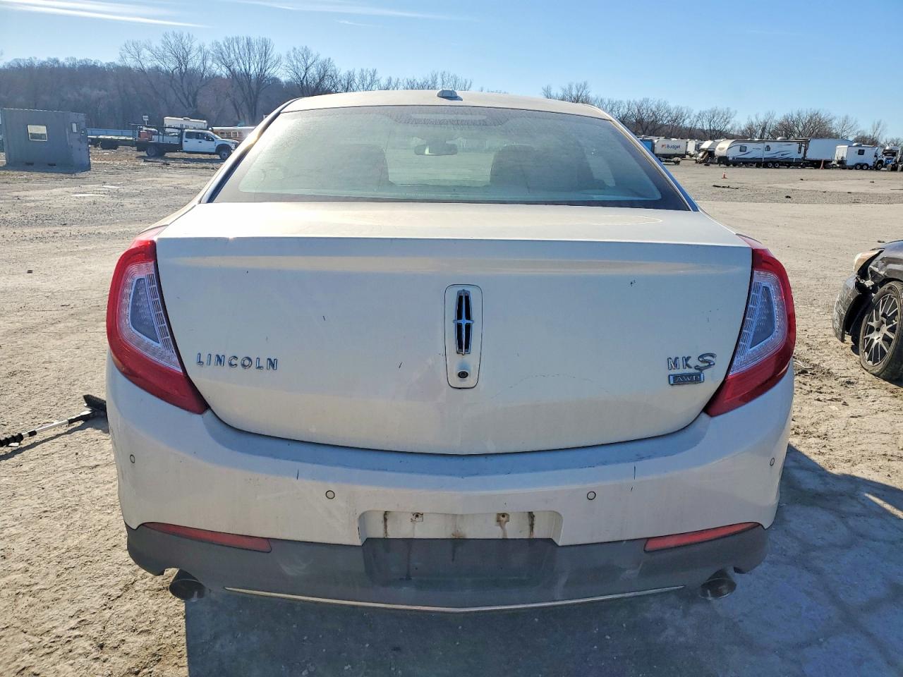 2013 LINCOLN MKS photo 16