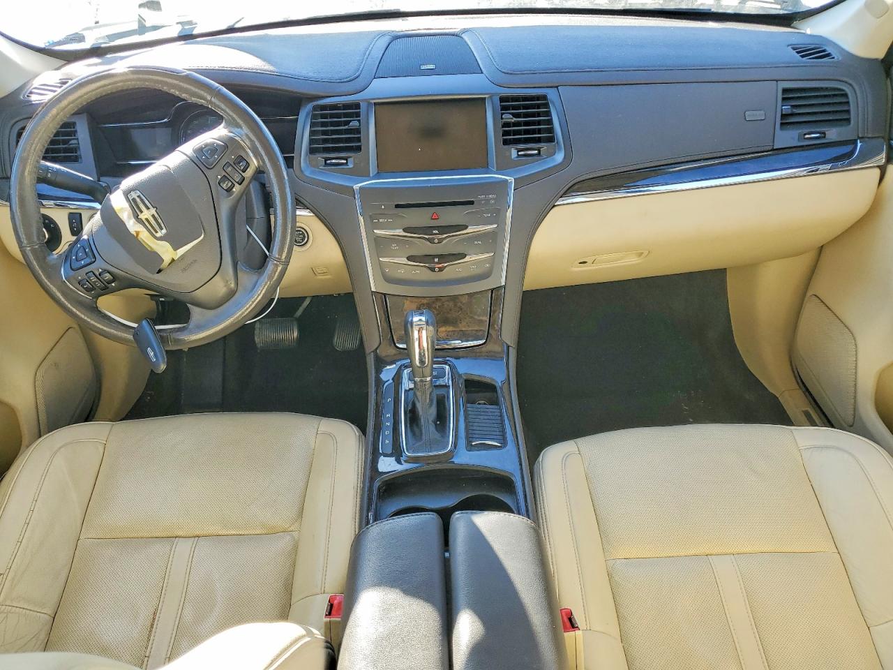 2013 LINCOLN MKS photo 22