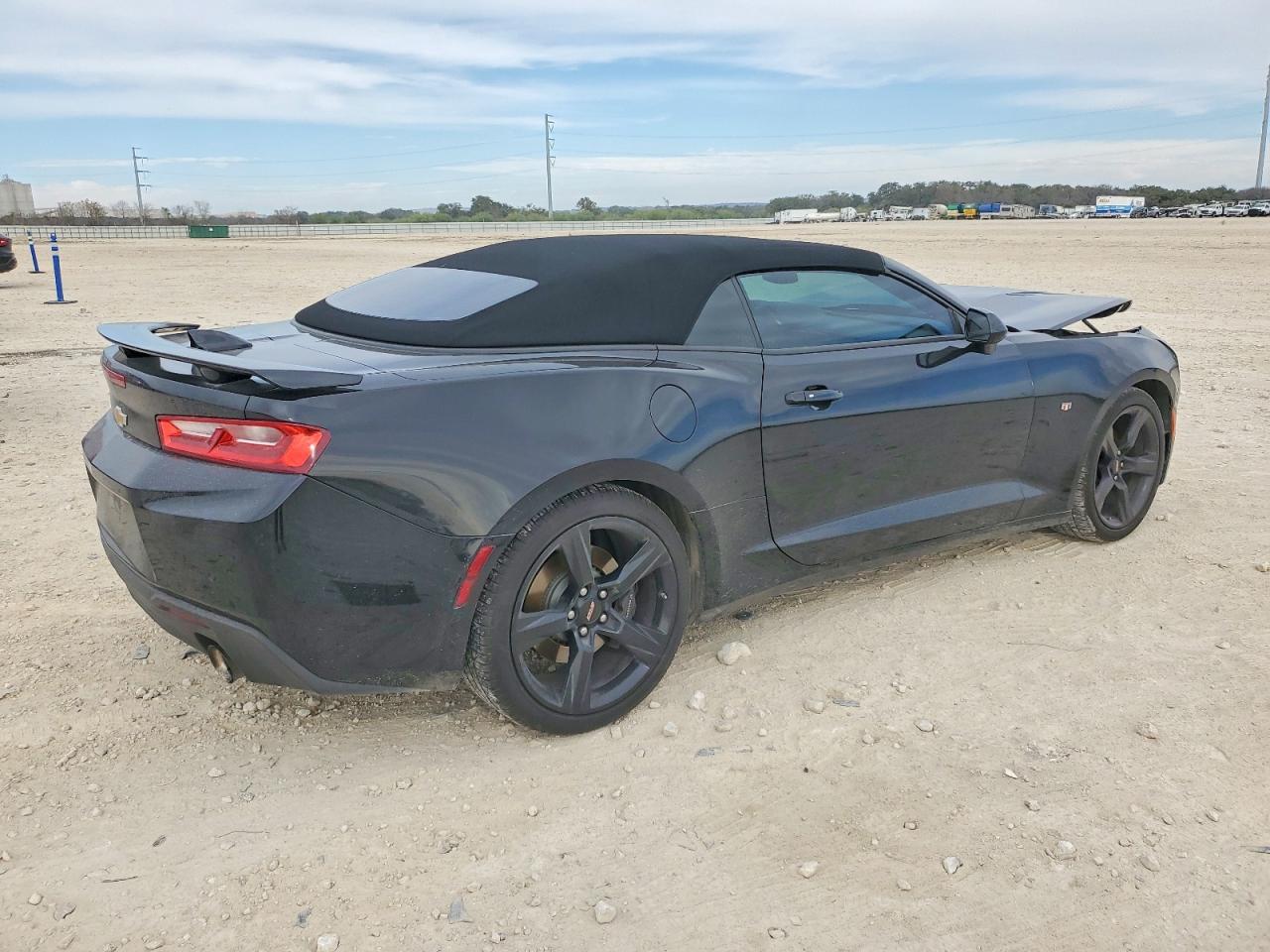 2016 CHEVROLET CAMARO SS photo 3