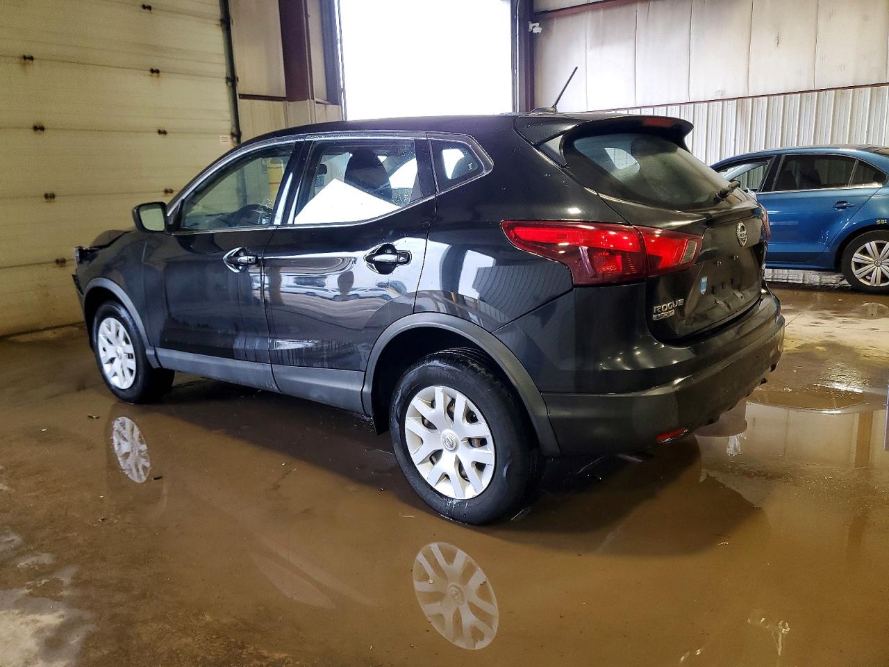2018 NISSAN ROGUE SPORT S photo 2