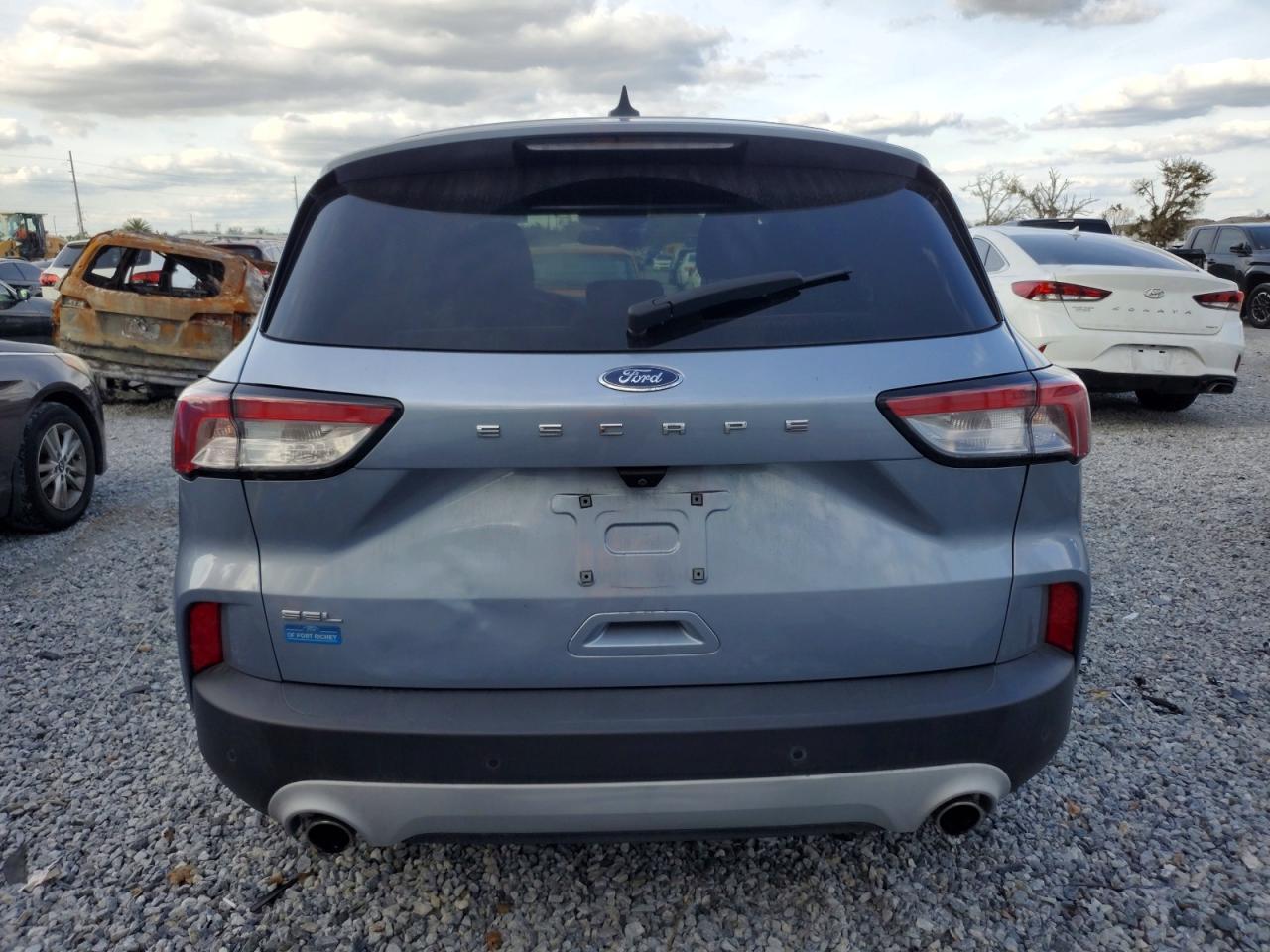 2022 FORD ESCAPE SEL photo 6