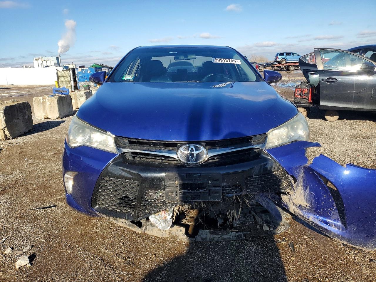 2016 TOYOTA CAMRY LE photo 5