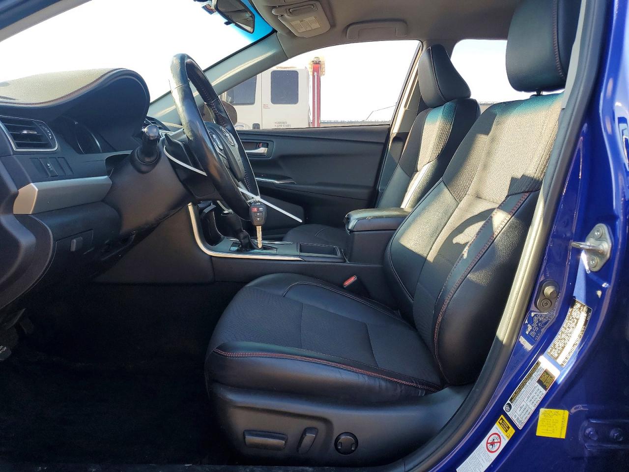 2016 TOYOTA CAMRY LE photo 7