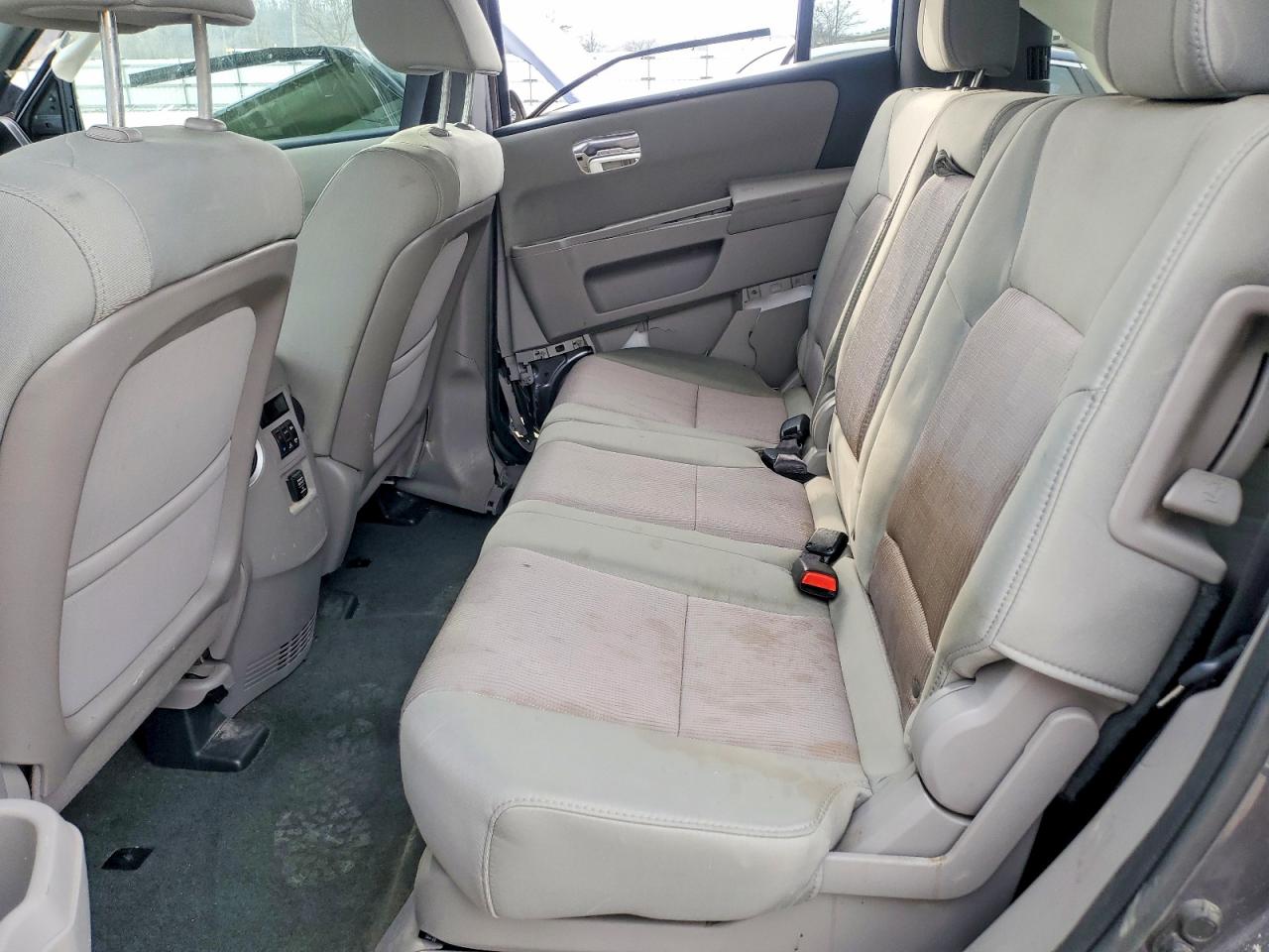 2015 HONDA PILOT EX photo 11