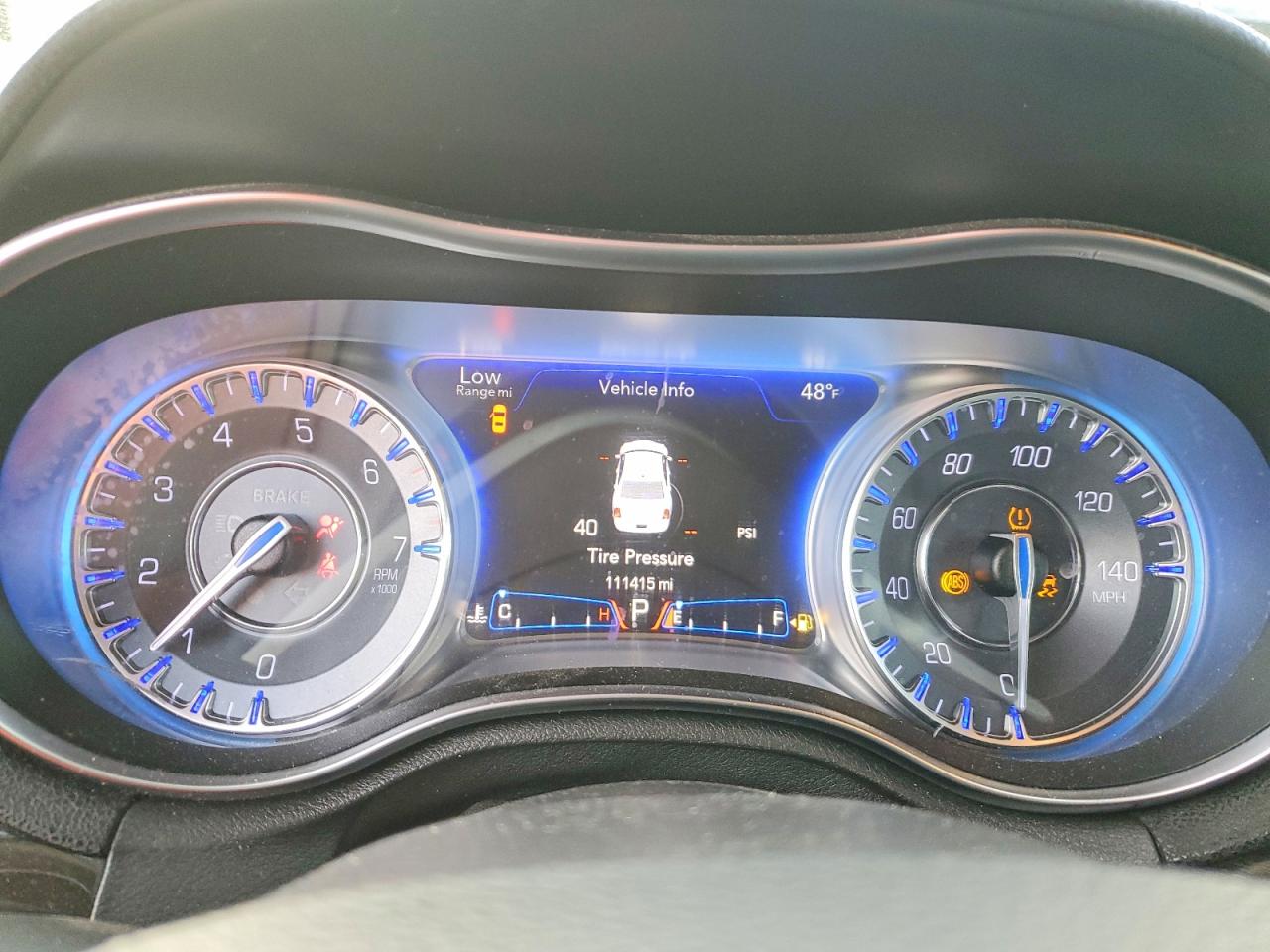 2015 CHRYSLER 300 LIMITED photo 9