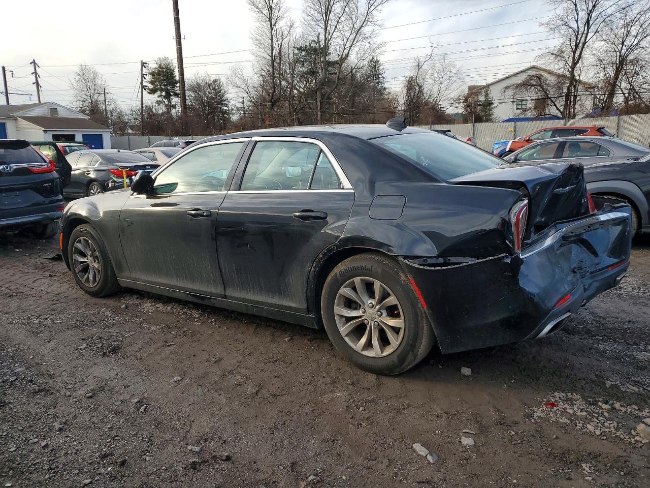 2015 CHRYSLER 300 LIMITED photo 2