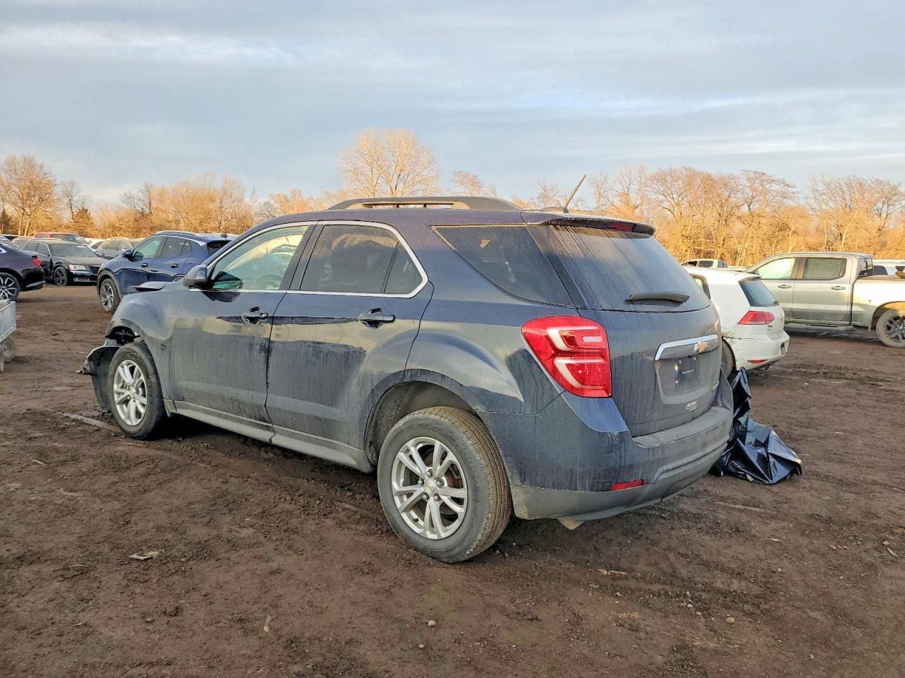 2016 CHEVROLET EQUINOX LT photo 2