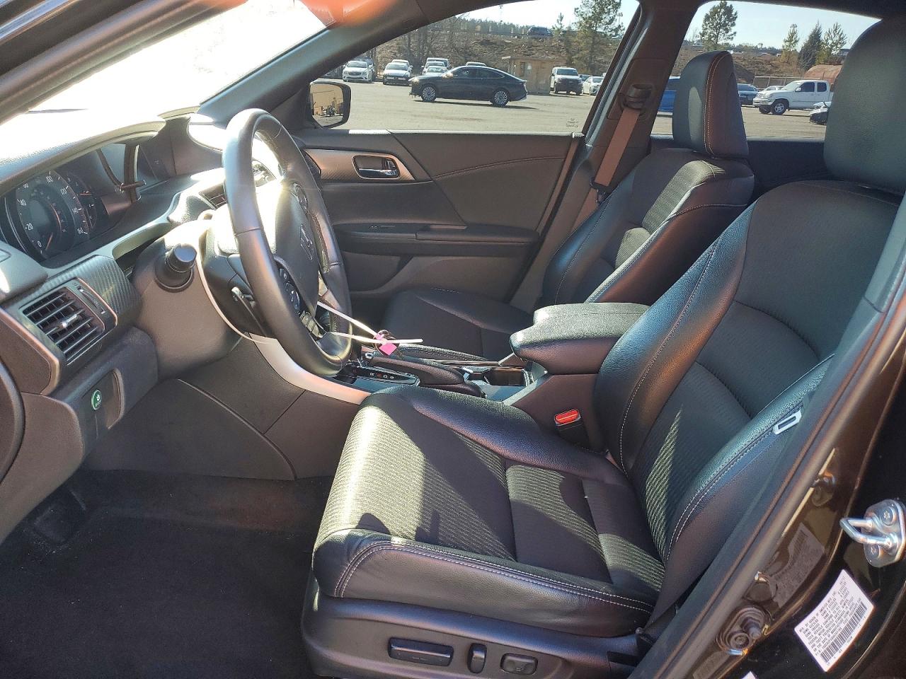 2017 HONDA ACCORD SPORT photo 7