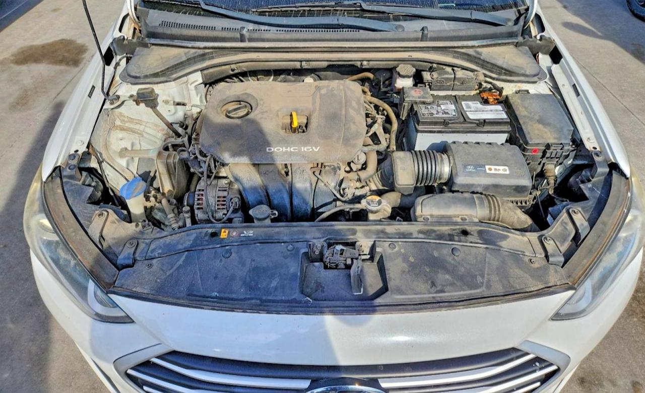 2017 HYUNDAI ELANTRA SE photo 11