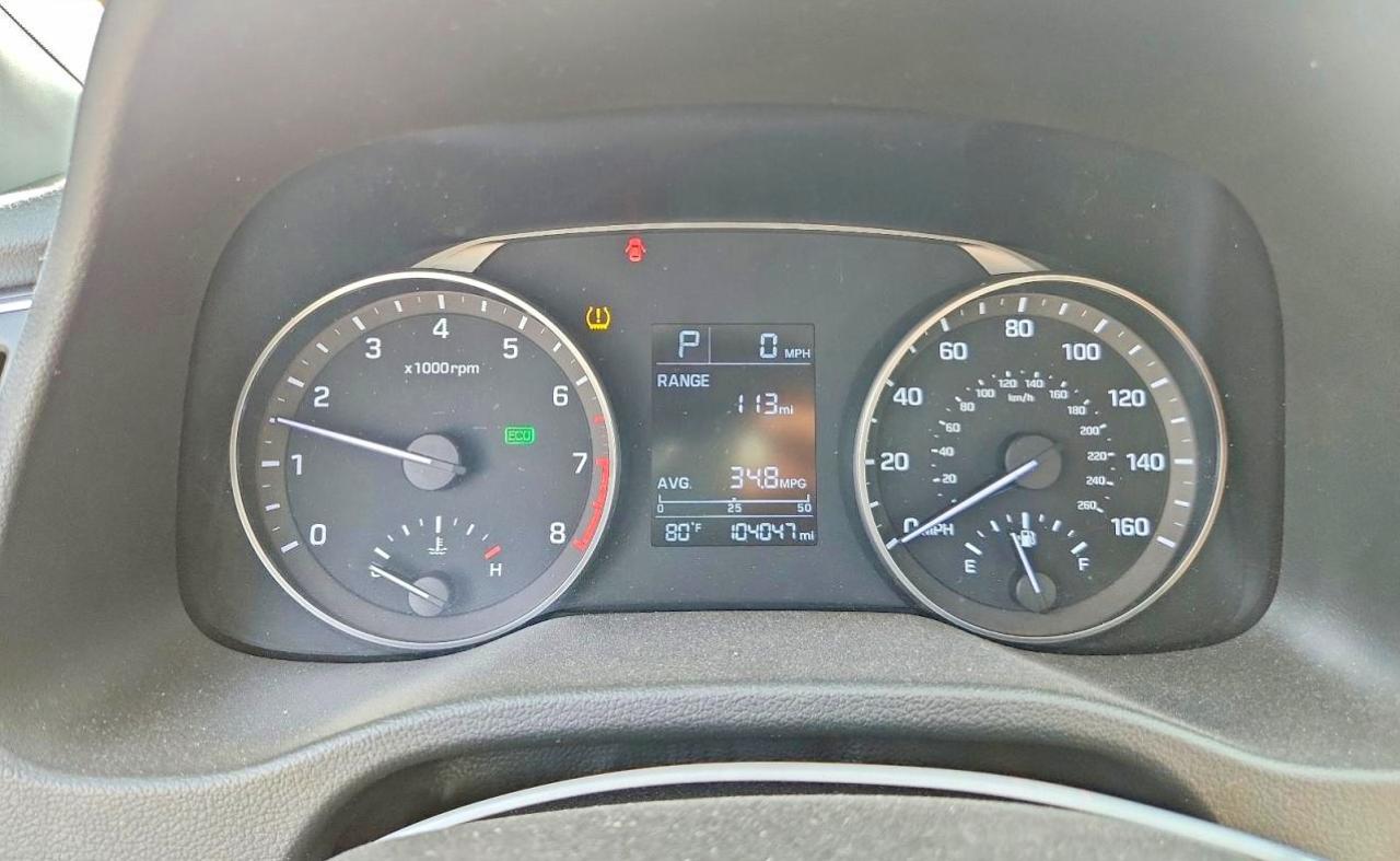 2017 HYUNDAI ELANTRA SE photo 9