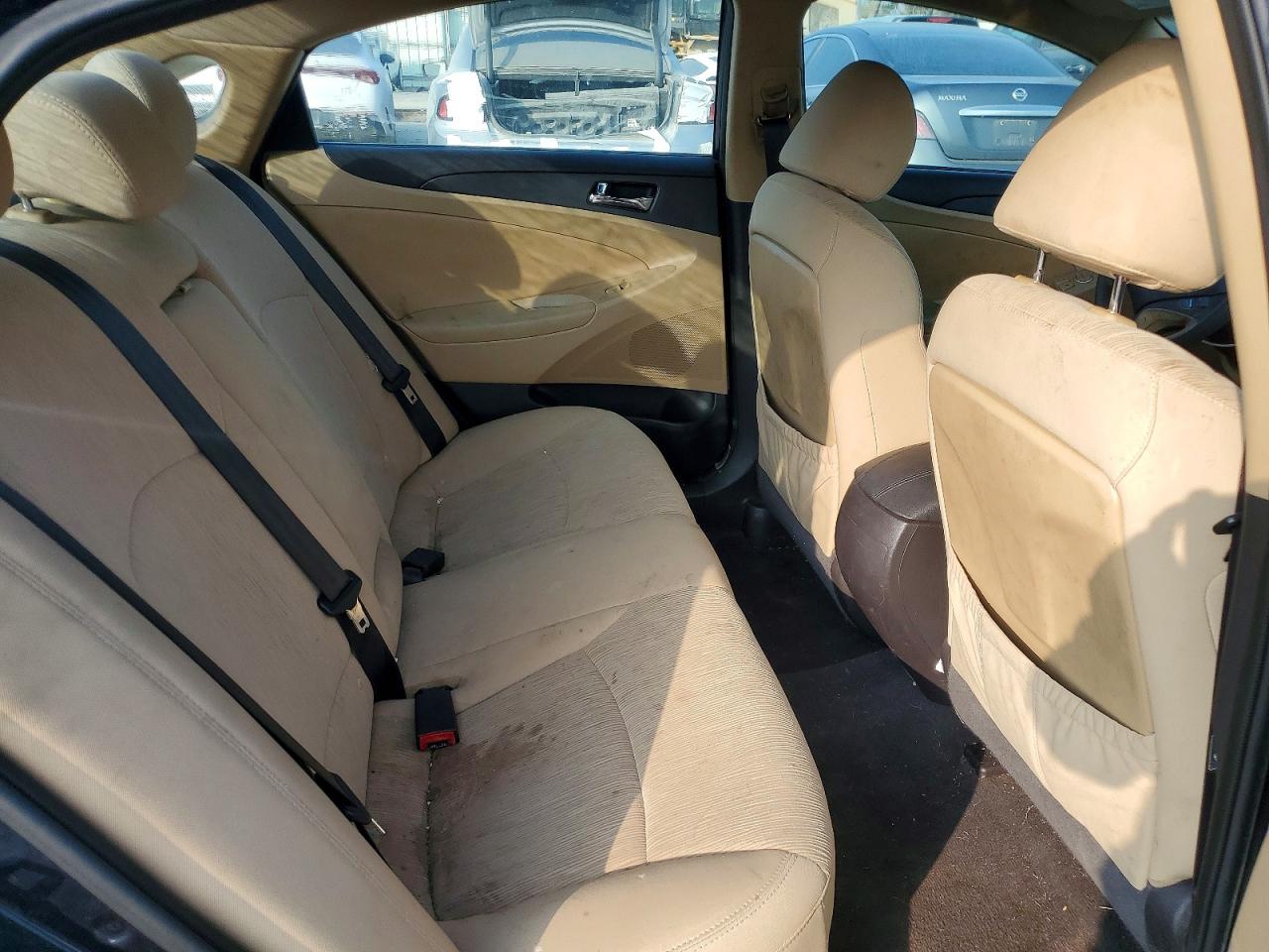 2013 HYUNDAI SONATA GLS photo 10