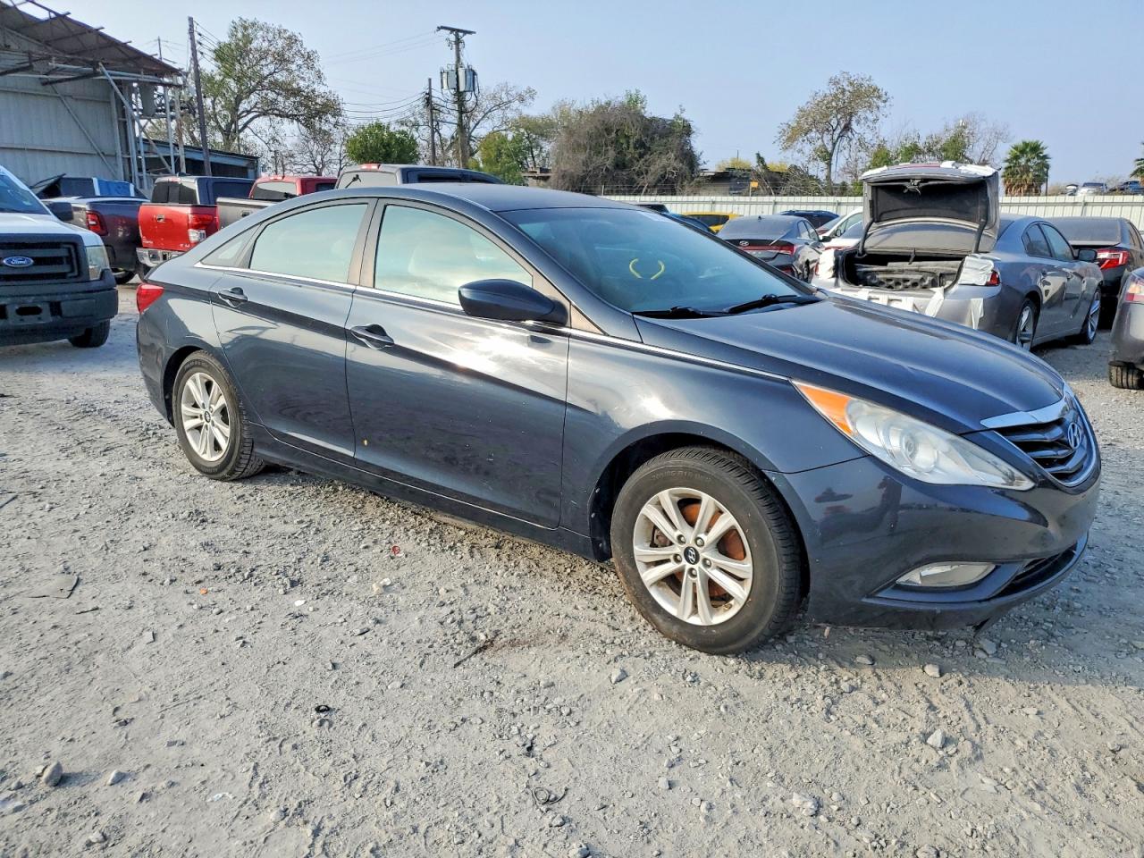 2013 HYUNDAI SONATA GLS photo 4