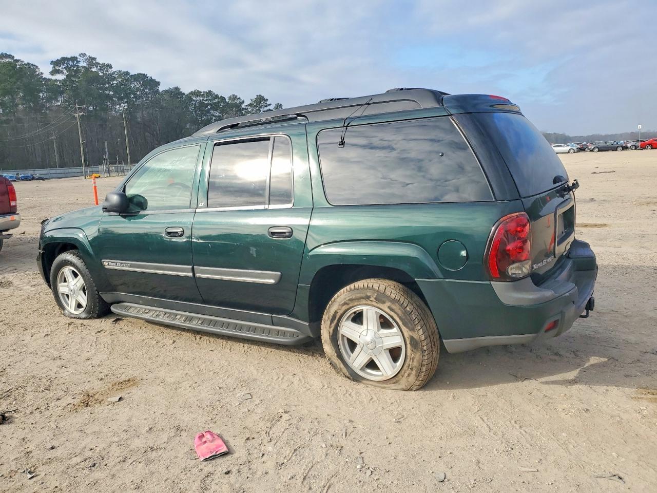 2002 CHEVROLET TRAILBLAZER EXT photo 2