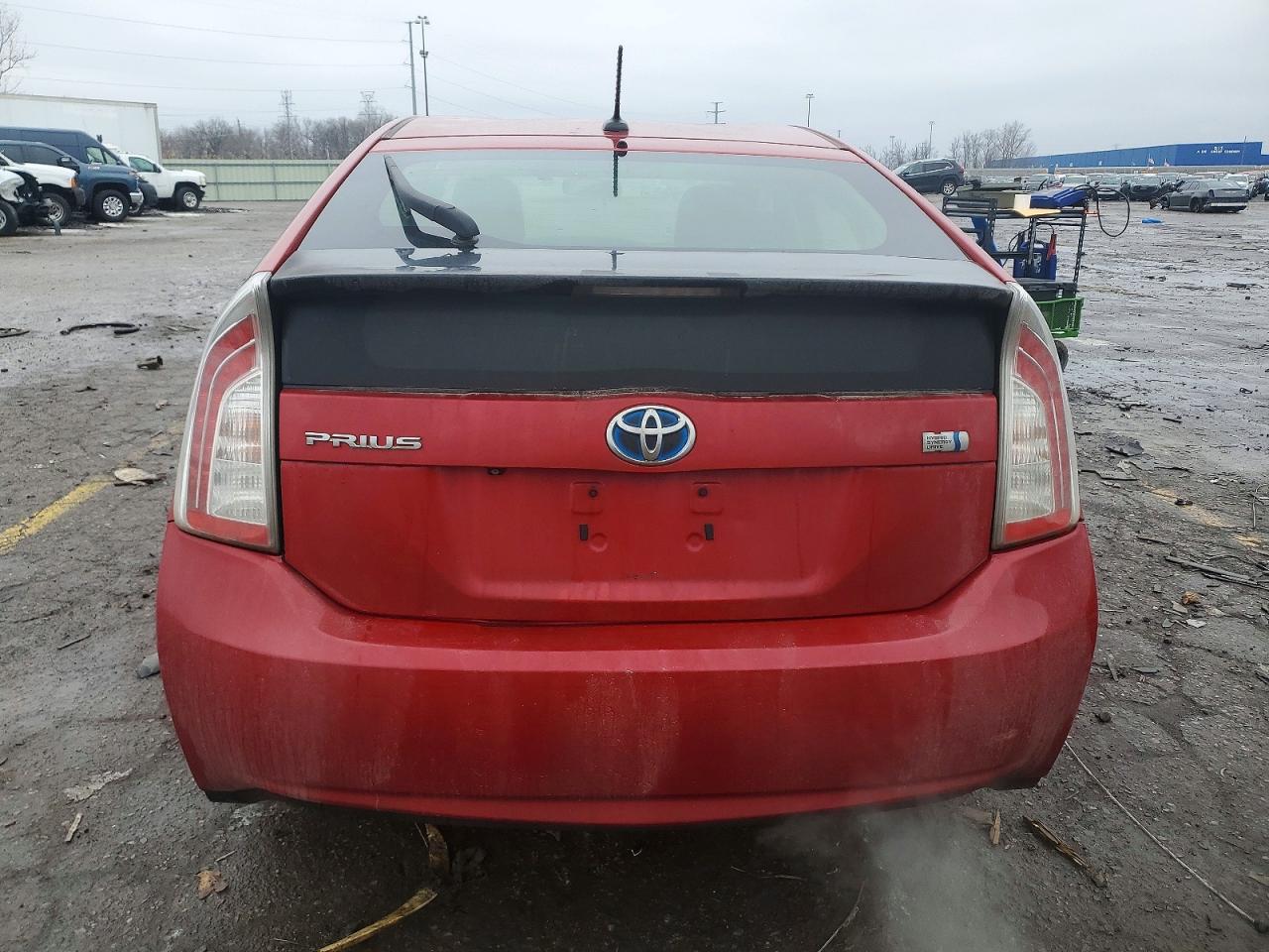 2012 TOYOTA PRIUS photo 6