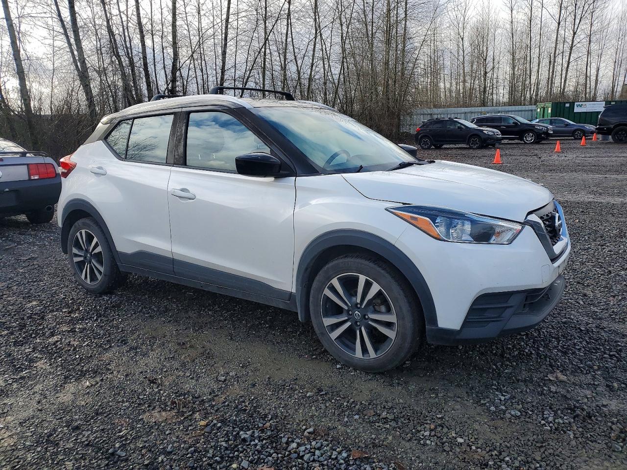 2018 NISSAN KICKS S photo 4