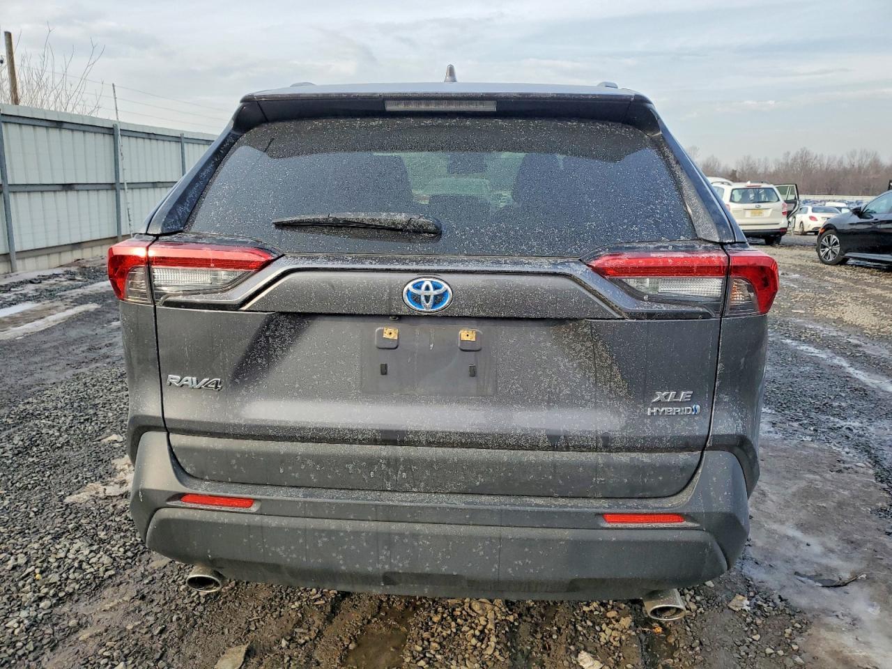 2021 TOYOTA RAV4 XLE PREMIUM photo 6