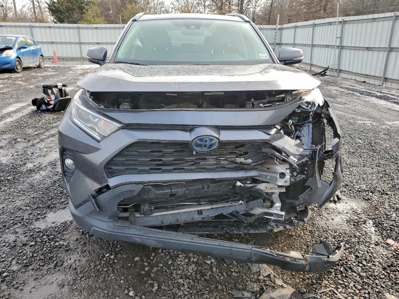 2021 TOYOTA RAV4 XLE PREMIUM photo 5