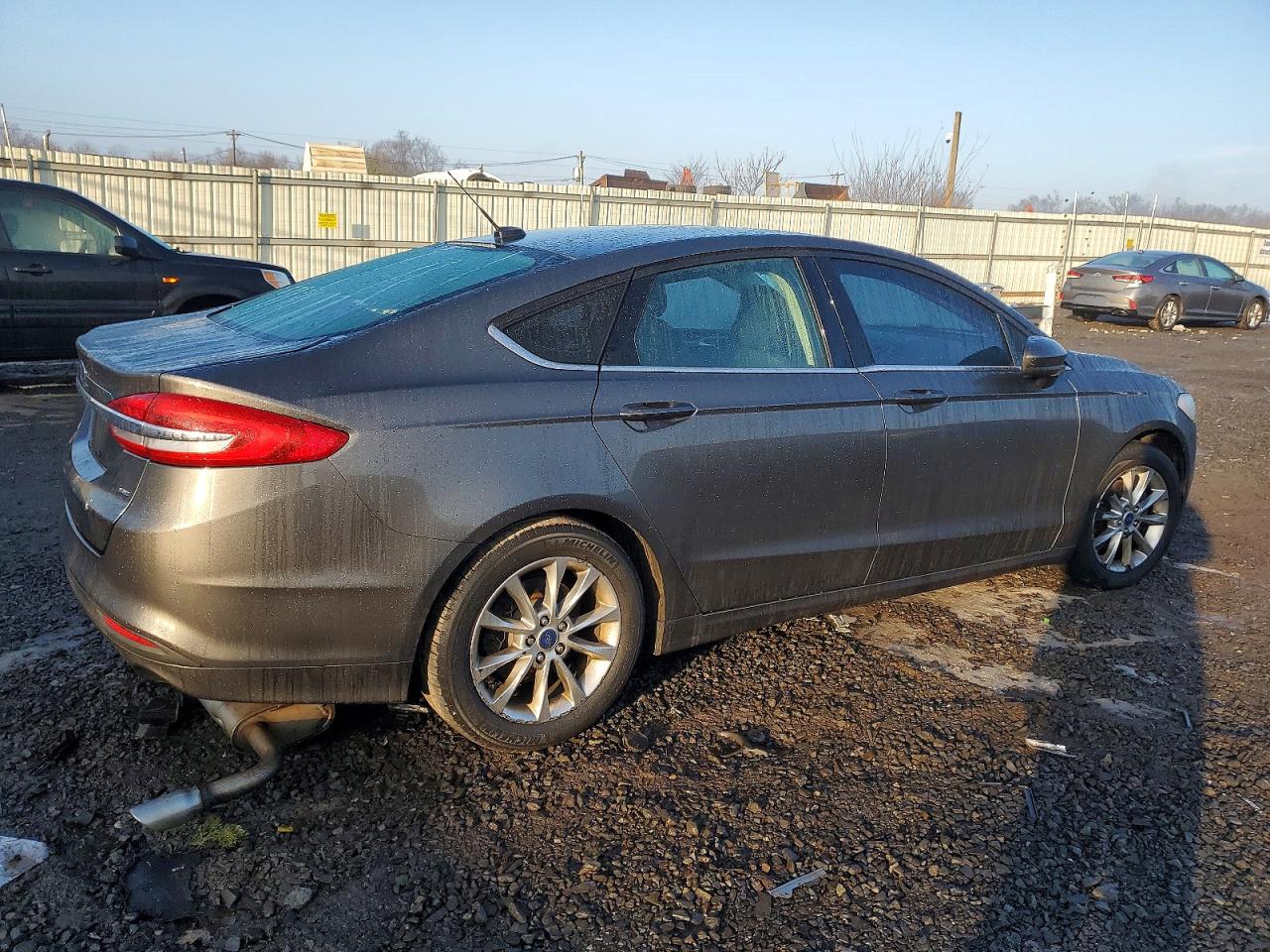 2017 FORD FUSION SE photo 3
