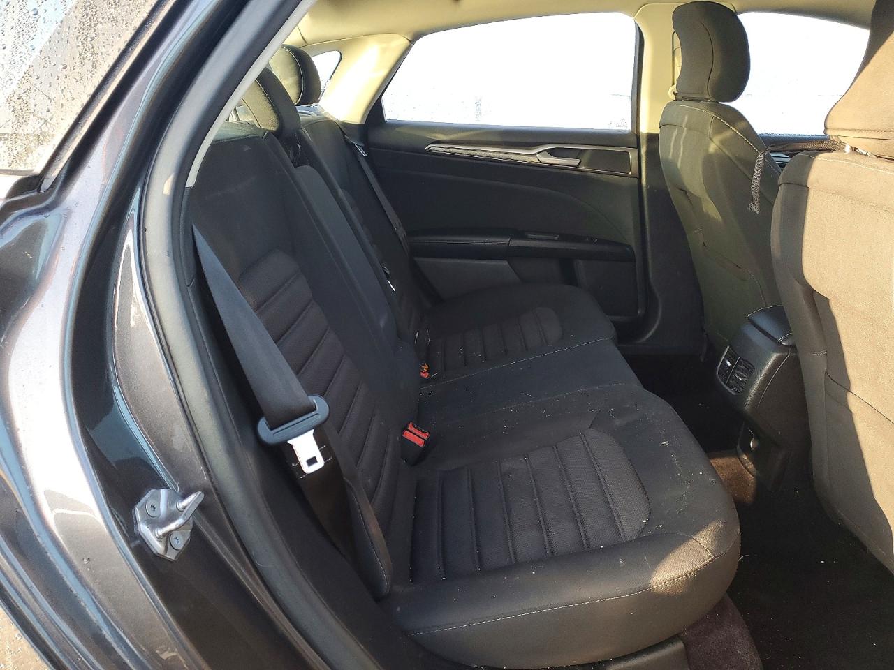 2017 FORD FUSION SE photo 10