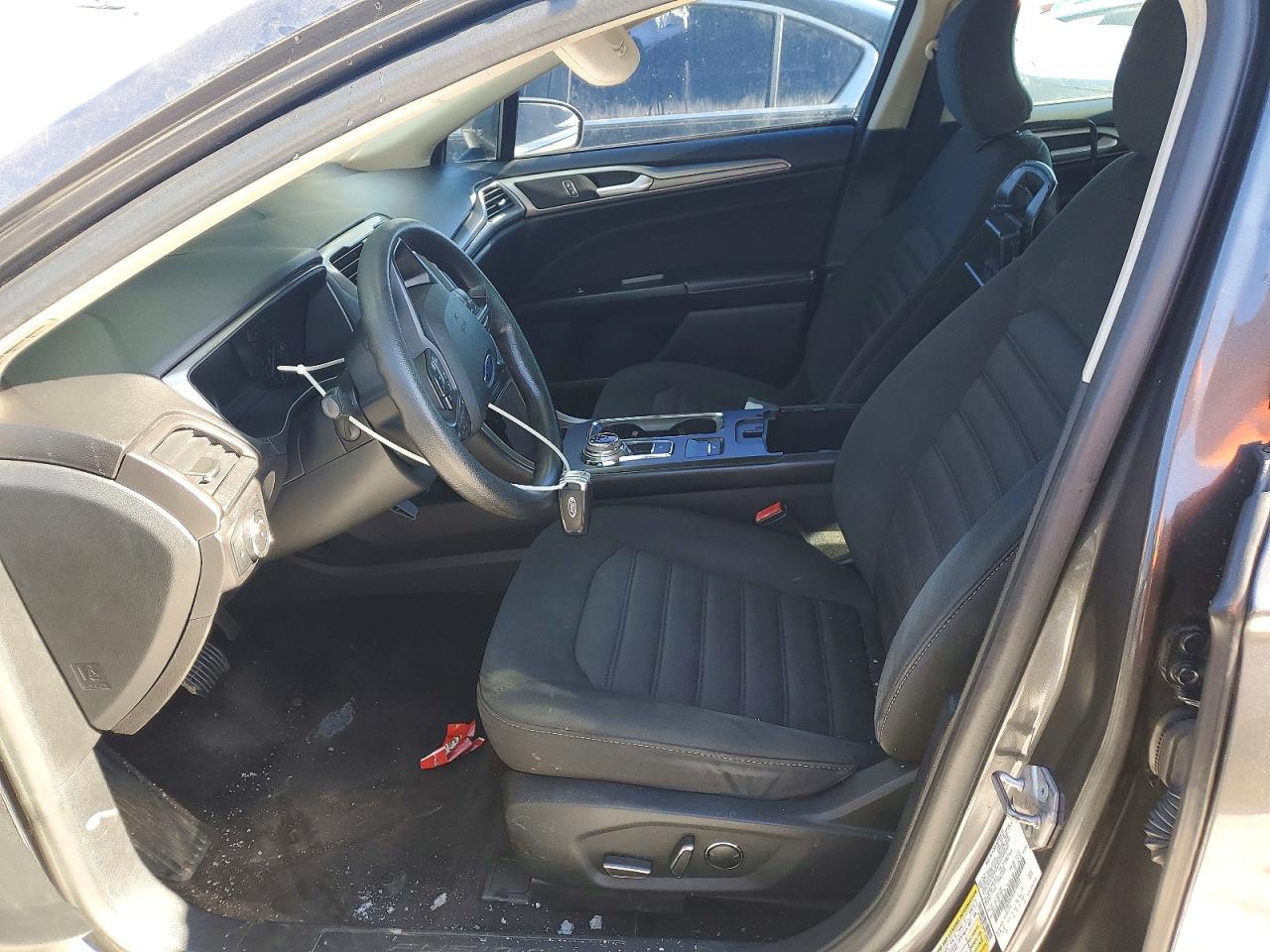 2017 FORD FUSION SE photo 7