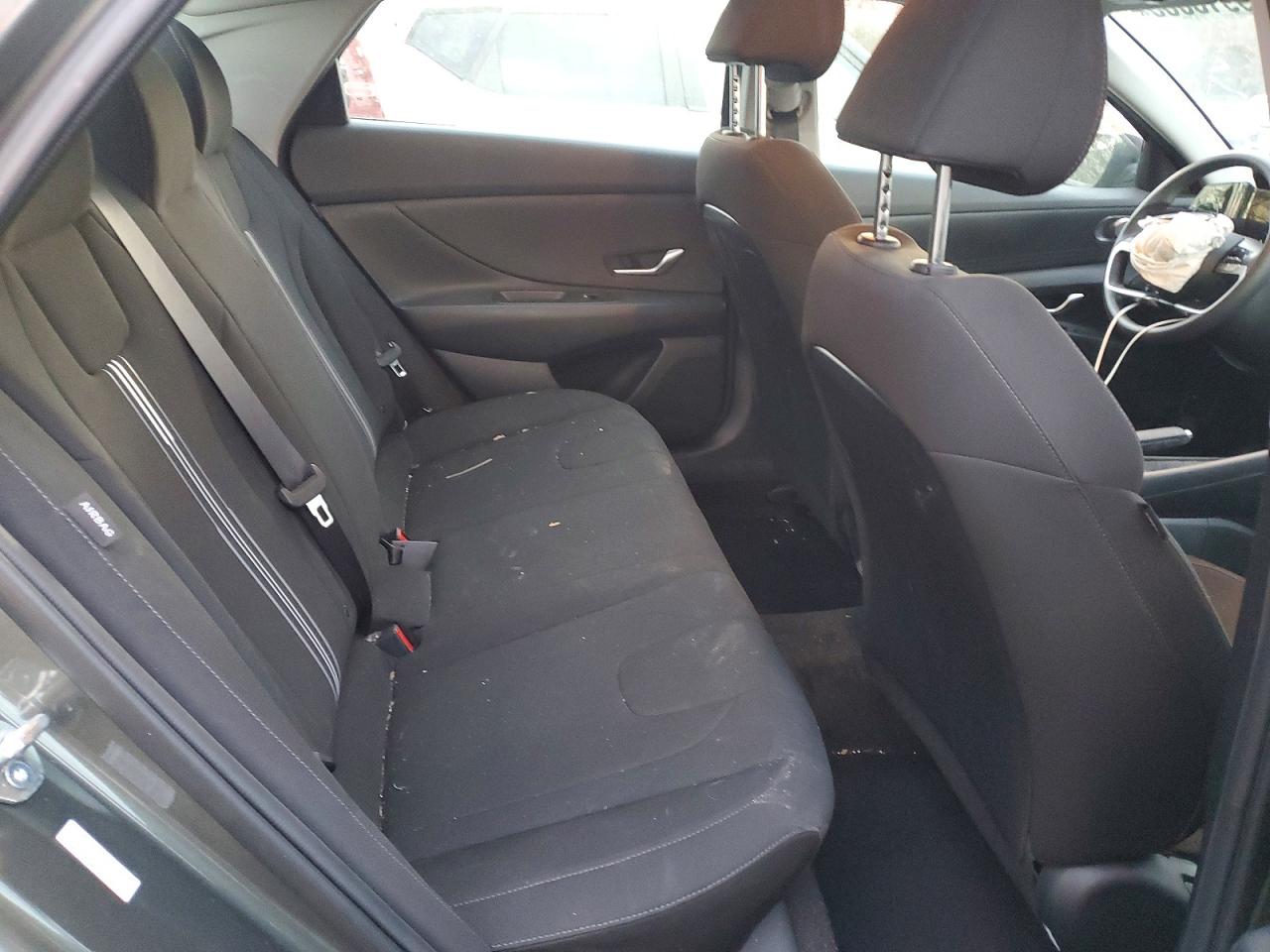 2024 HYUNDAI ELANTRA SEL photo 10