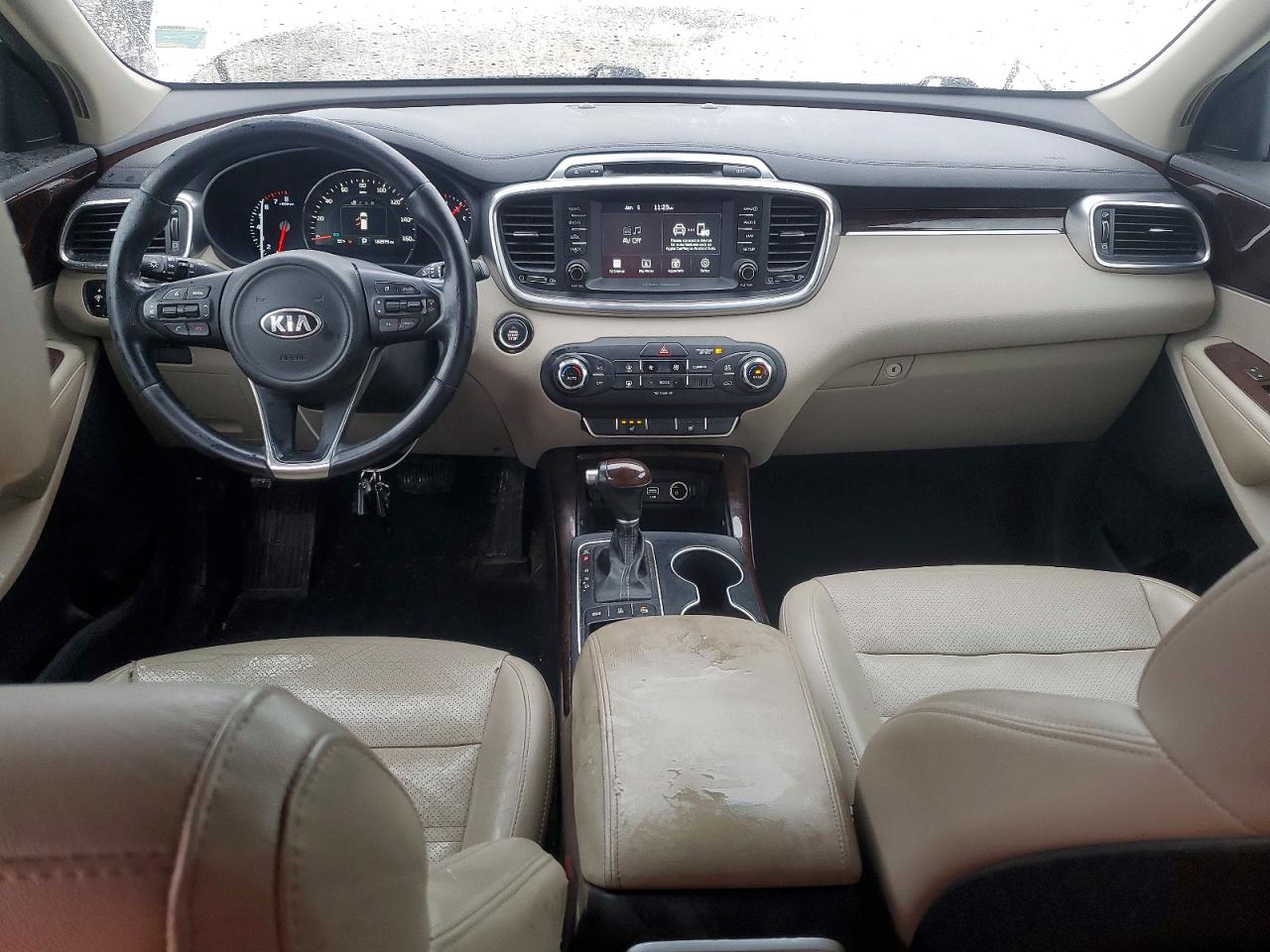 2017 KIA SORENTO EX photo 8