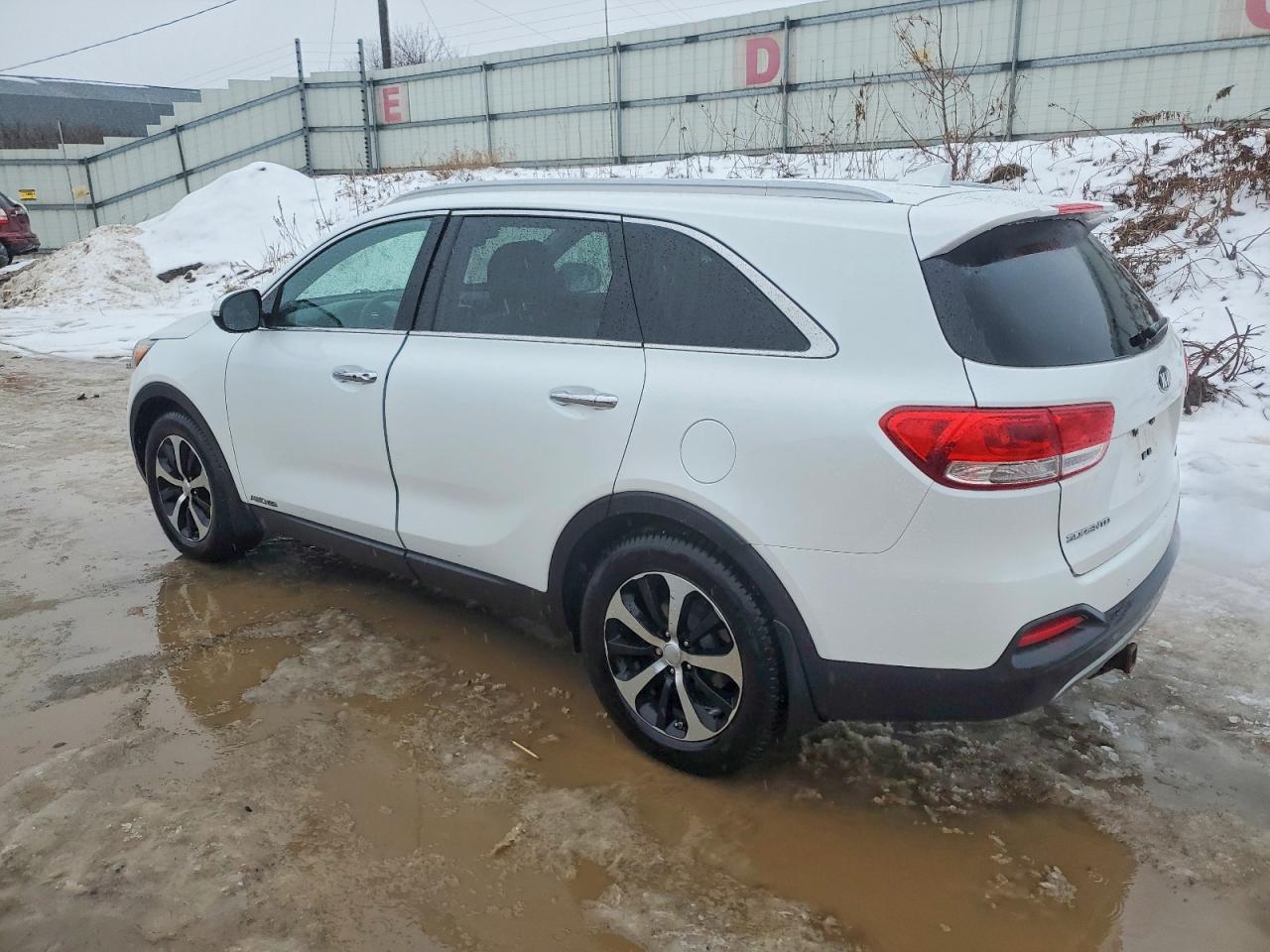 2017 KIA SORENTO EX photo 2