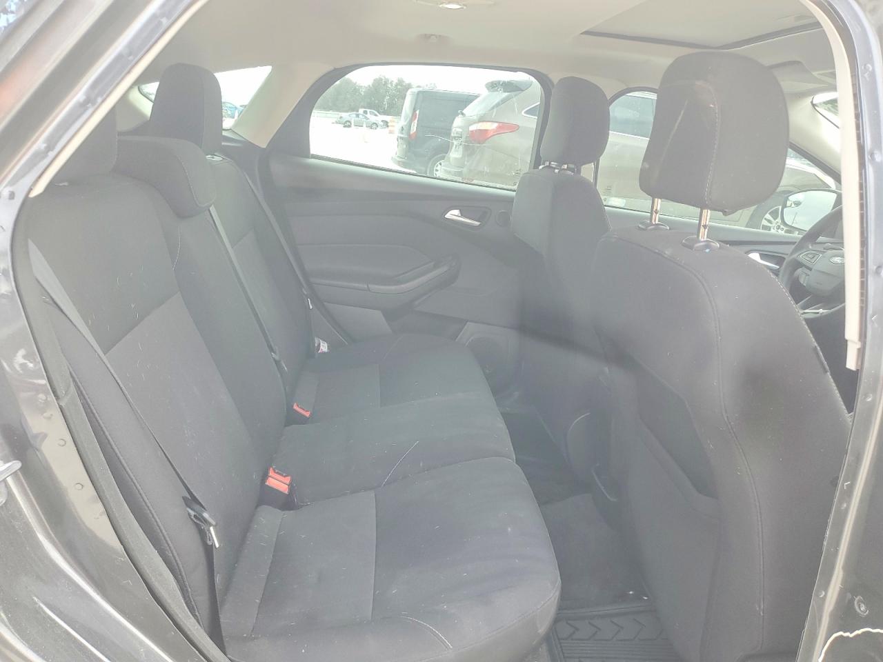 2018 FORD FOCUS SEL photo 10