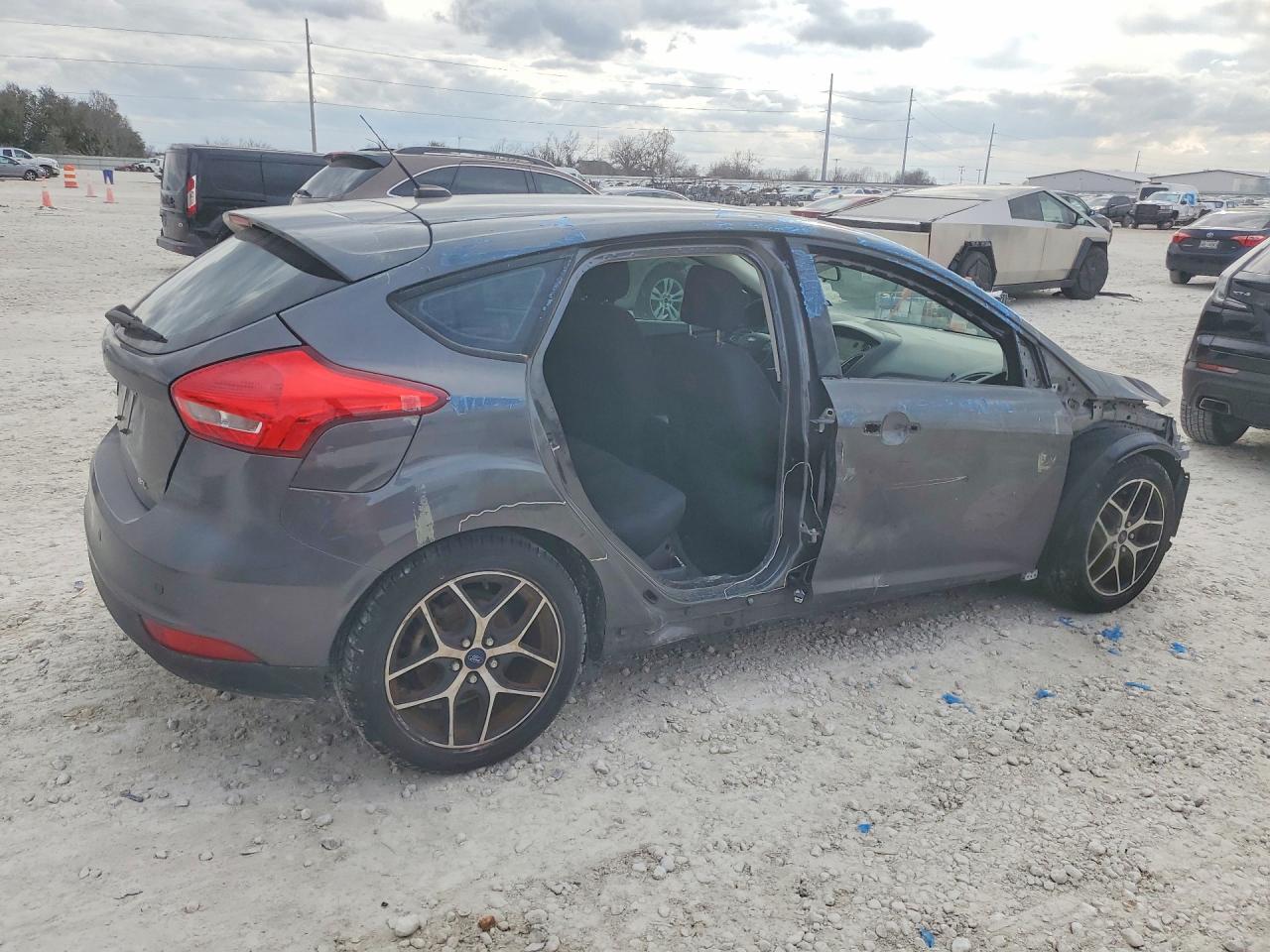 2018 FORD FOCUS SEL photo 3