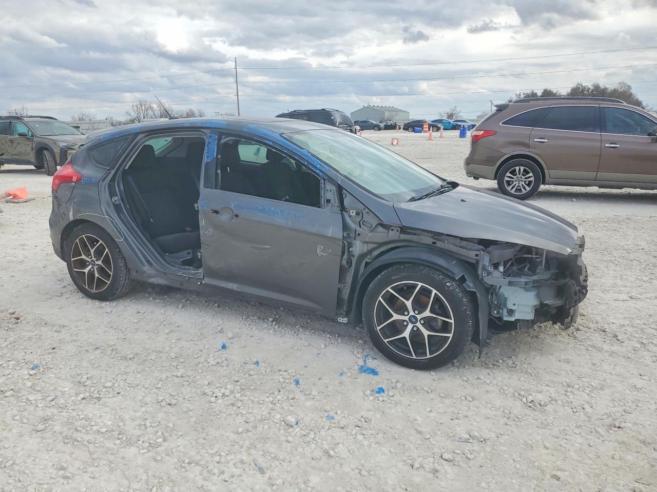 2018 FORD FOCUS SEL photo 4