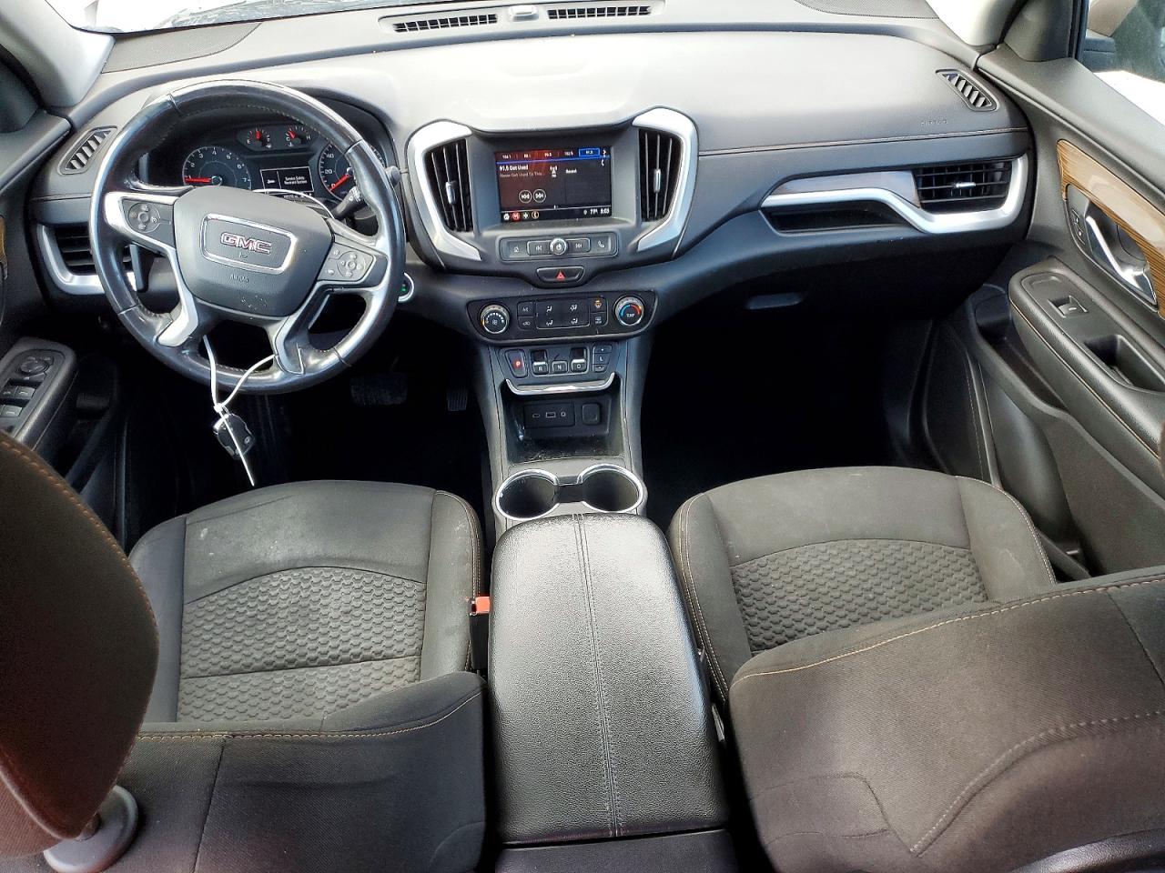 2018 GMC TERRAIN SLE photo 8