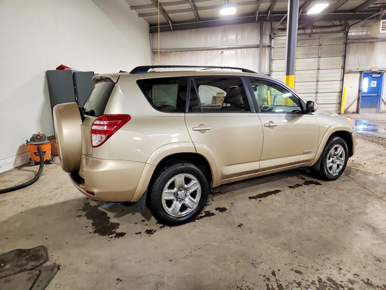2009 TOYOTA RAV4 LIMITED photo 3