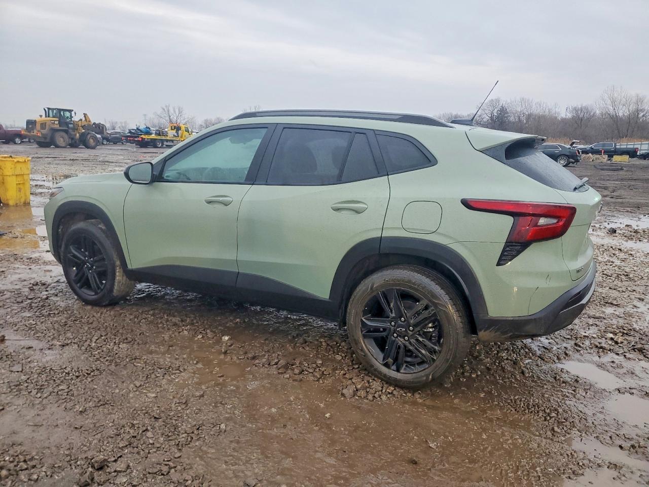 2025 CHEVROLET TRAX ACTIV photo 2