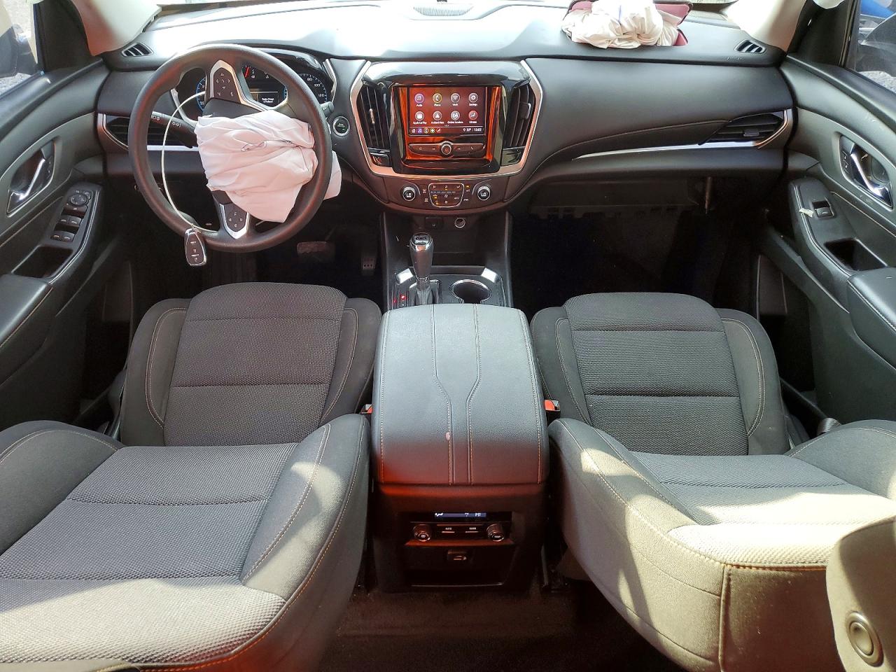 2020 CHEVROLET TRAVERSE LS photo 8