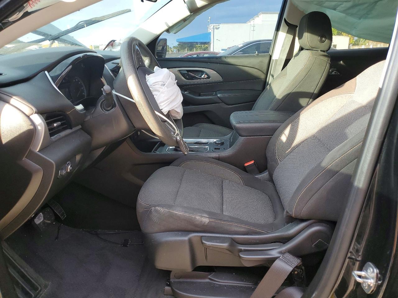 2020 CHEVROLET TRAVERSE LS photo 7